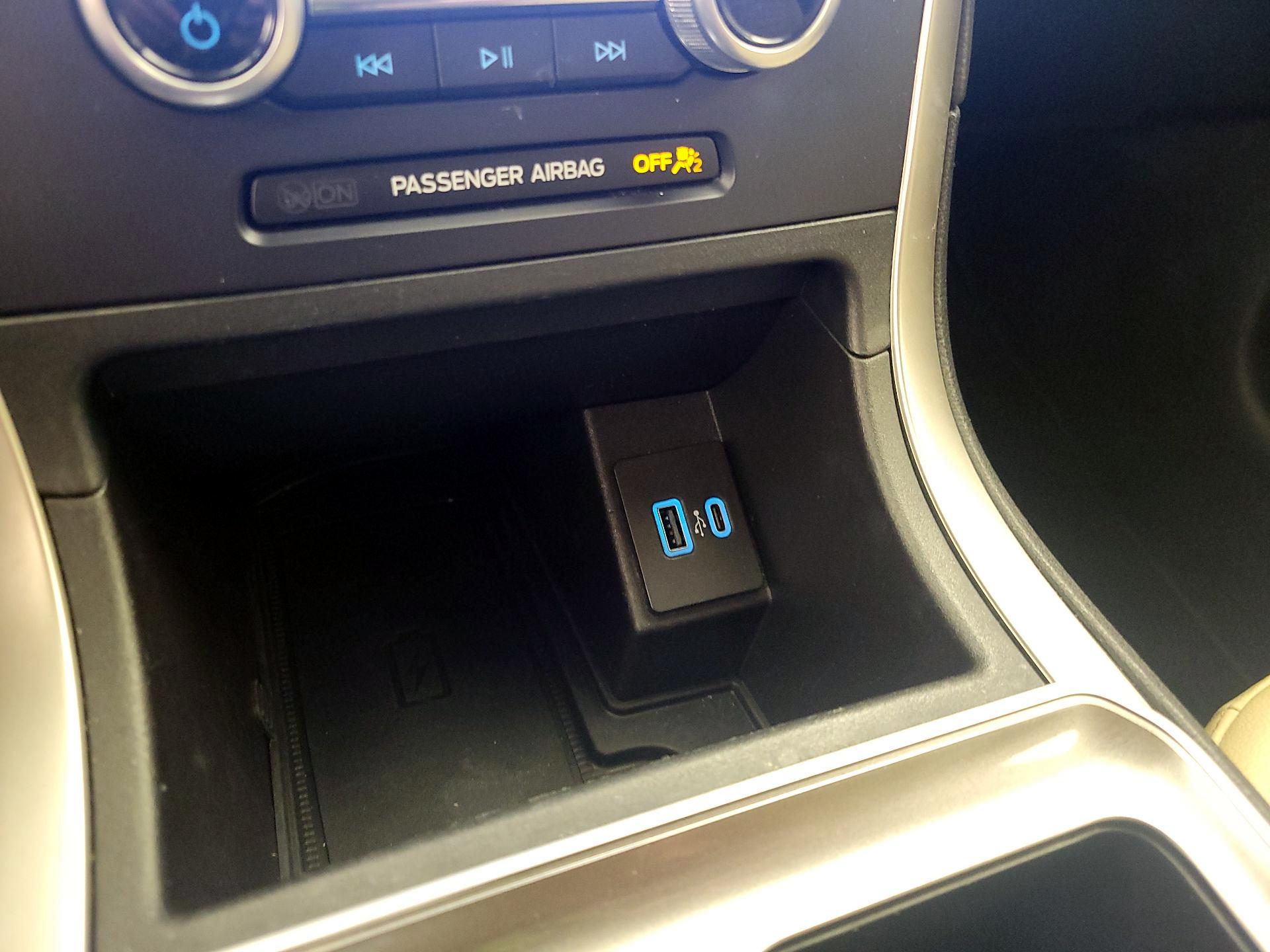 Thumbnail: 2023 Ford Edge - 18