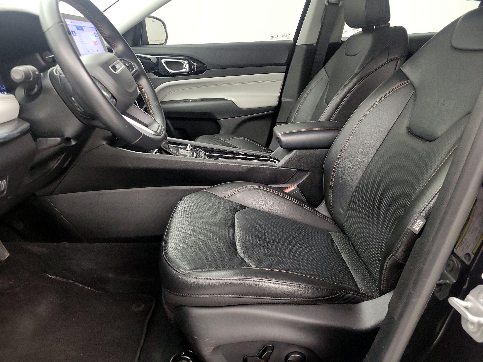 Thumbnail: 2022 Jeep Compass - 11