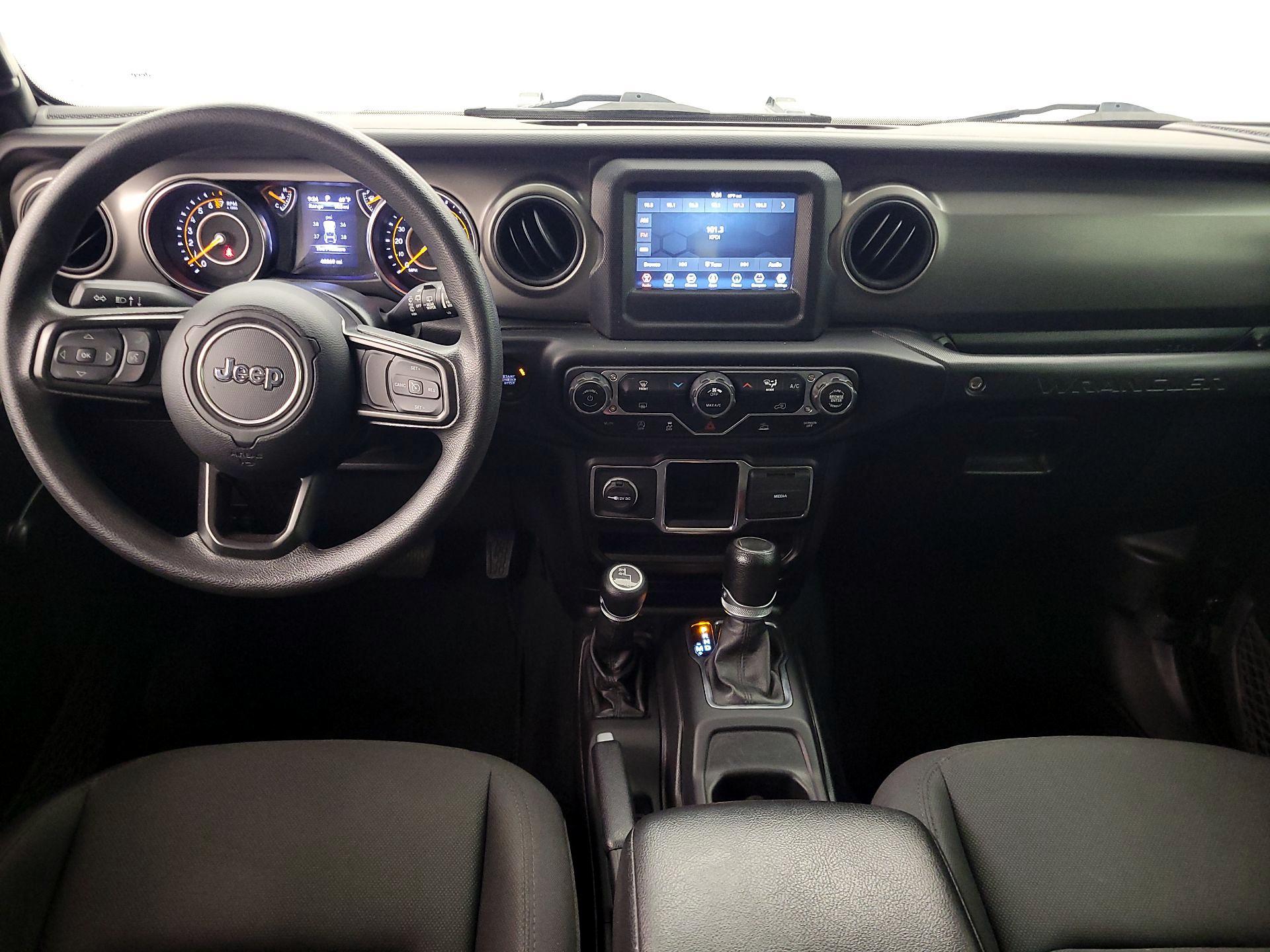 Thumbnail: 2022 Jeep Wrangler - 9