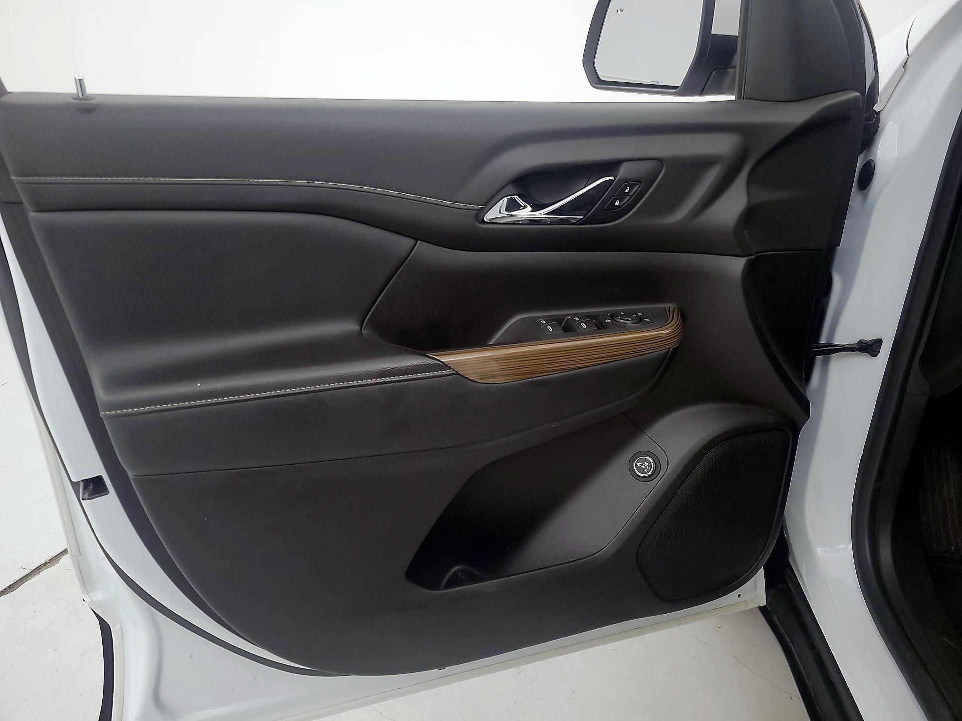 Thumbnail: 2020 GMC Acadia - 12