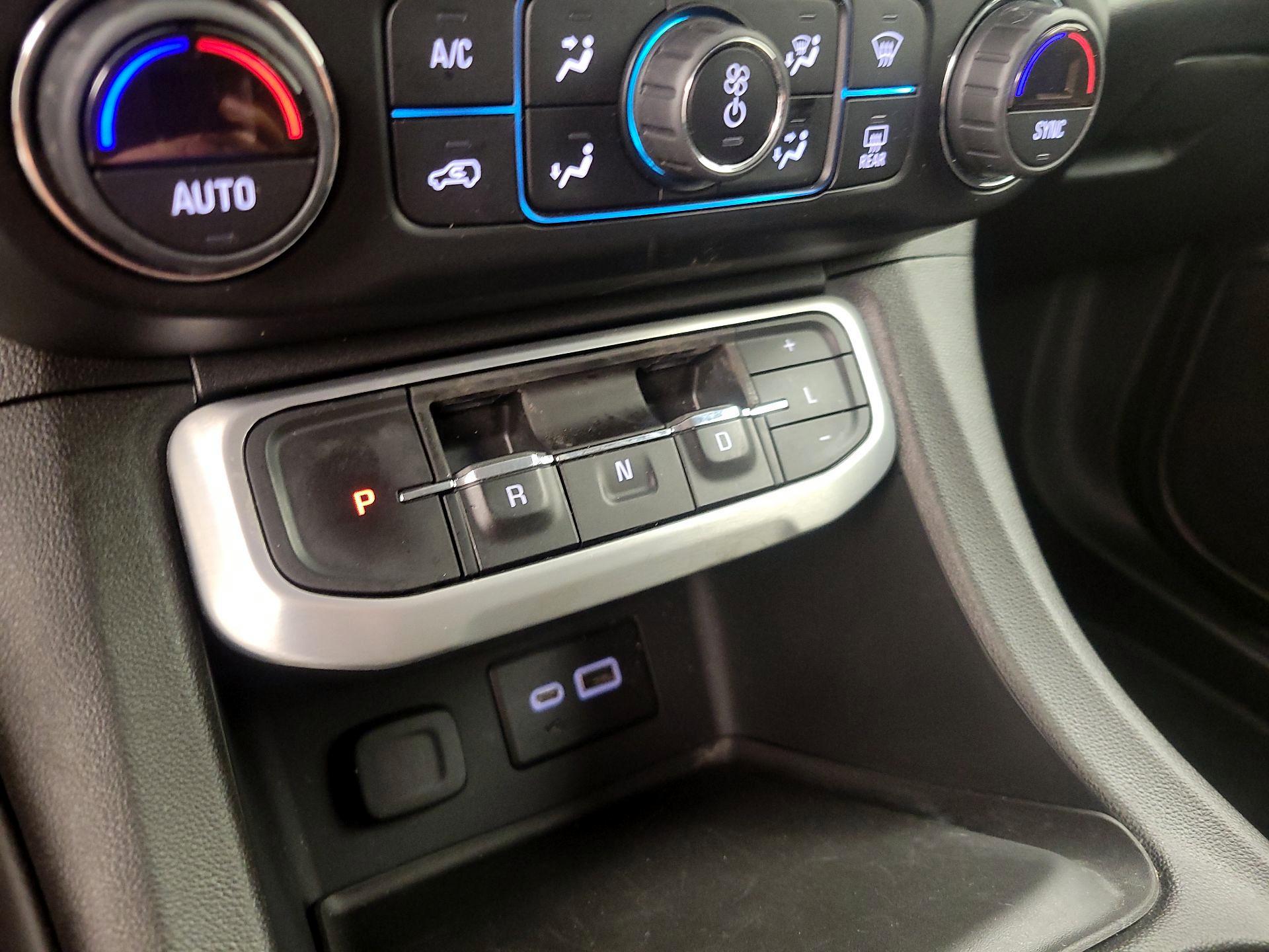 Thumbnail: 2020 GMC Acadia - 17