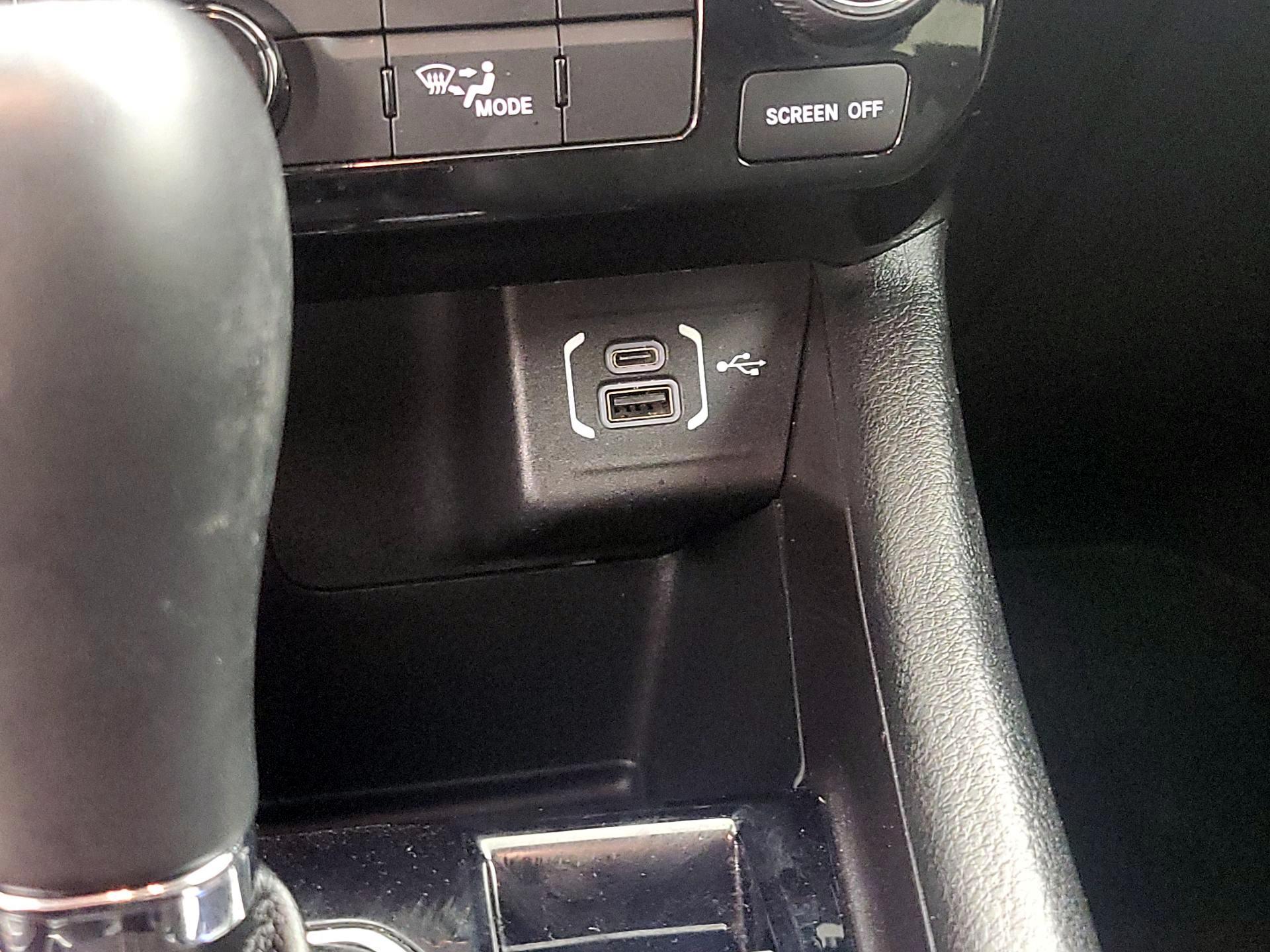 Thumbnail: 2022 Jeep Compass - 18