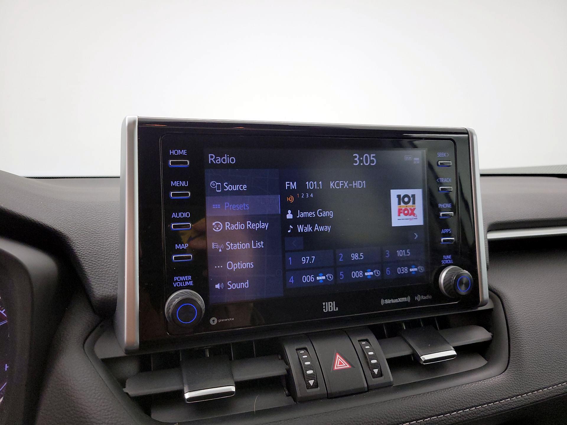 Thumbnail: 2021 Toyota RAV4 - 16