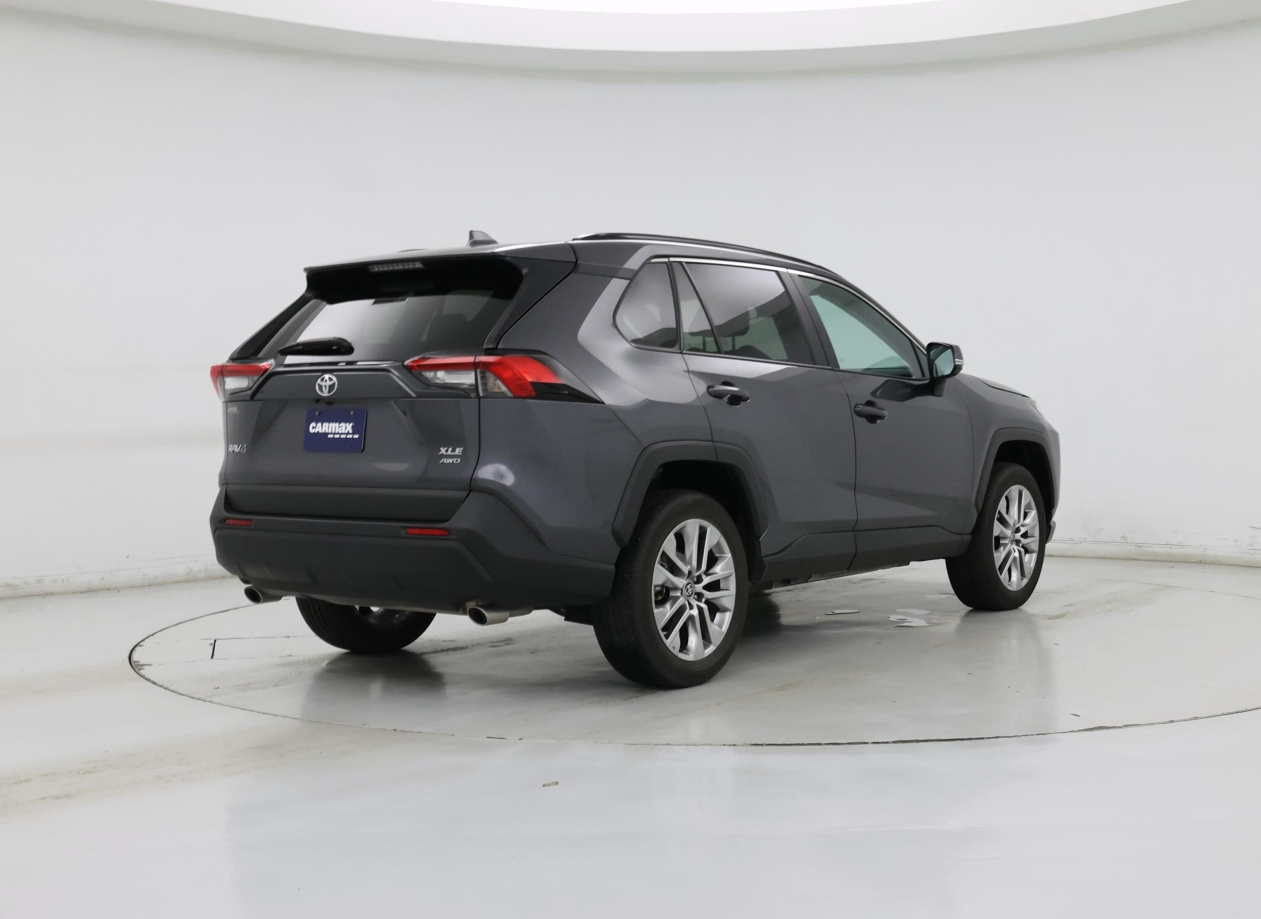 Thumbnail: 2023 Toyota RAV4 - 8