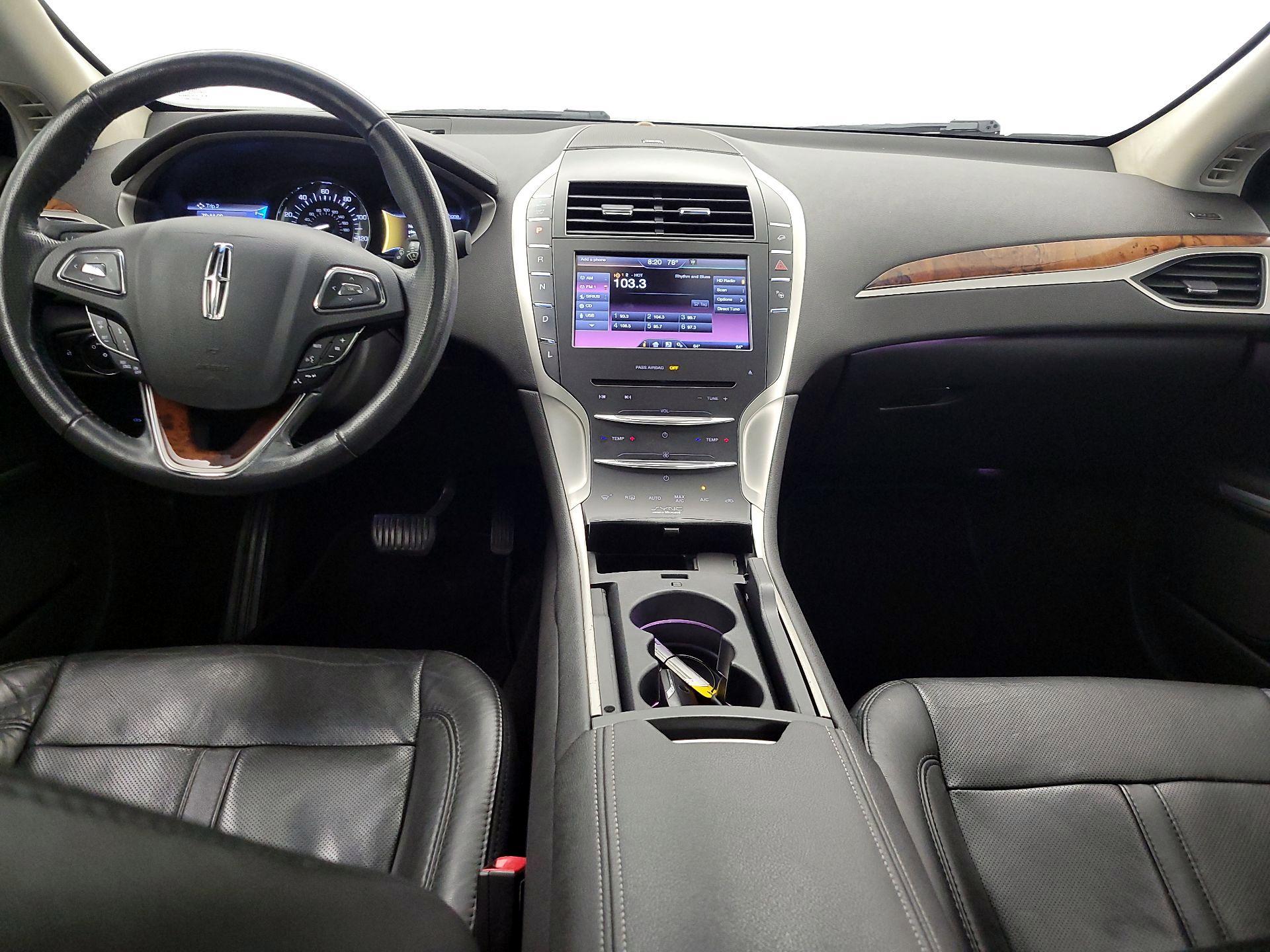 Thumbnail: 2014 Lincoln MKZ - 9