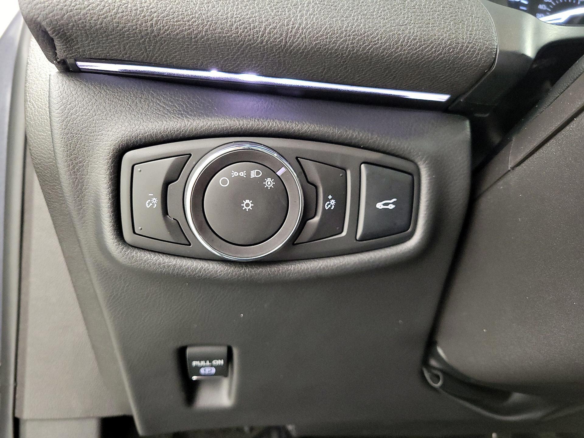 Thumbnail: 2014 Lincoln MKZ - 13