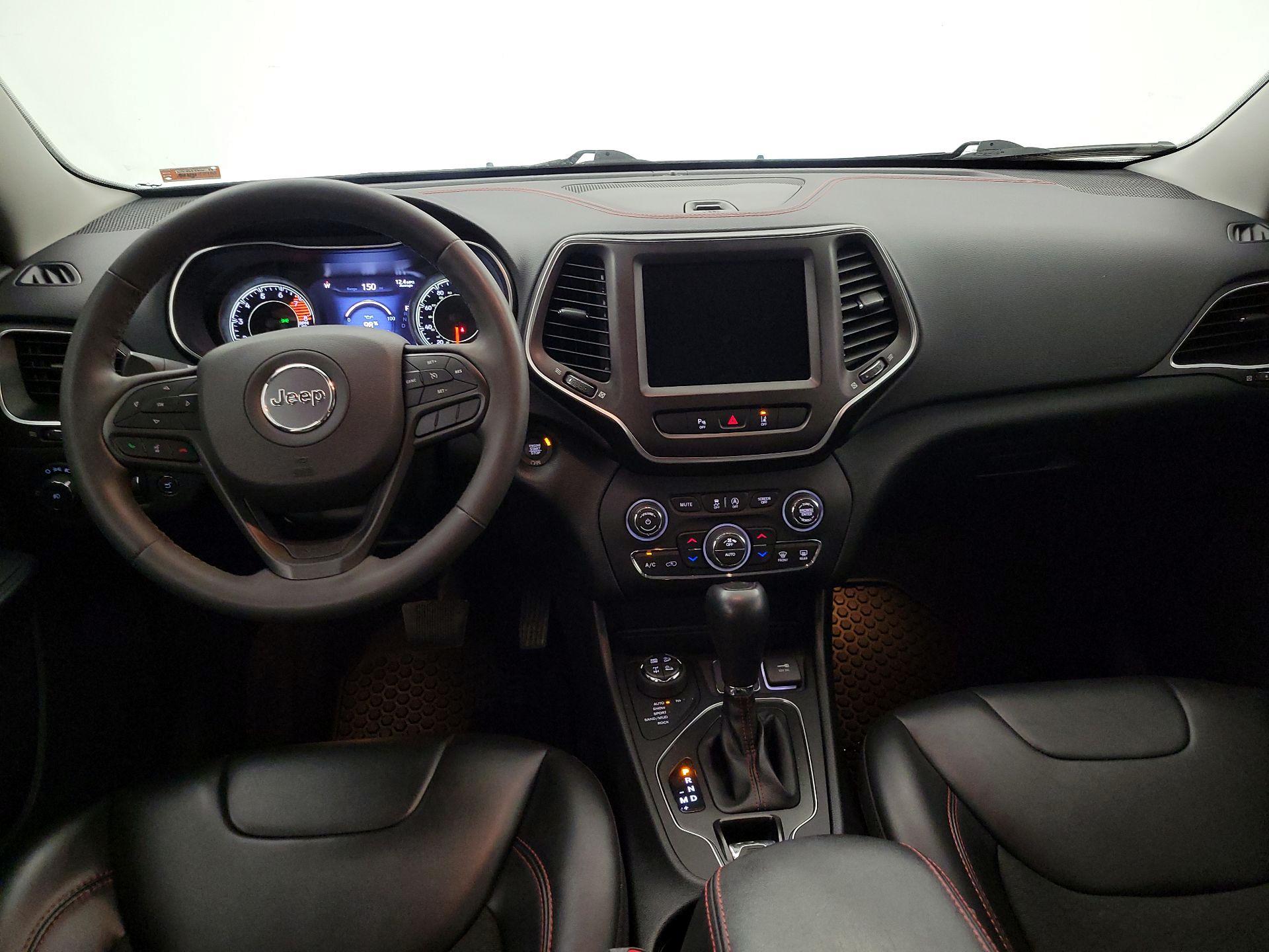 Thumbnail: 2022 Jeep Cherokee - 9