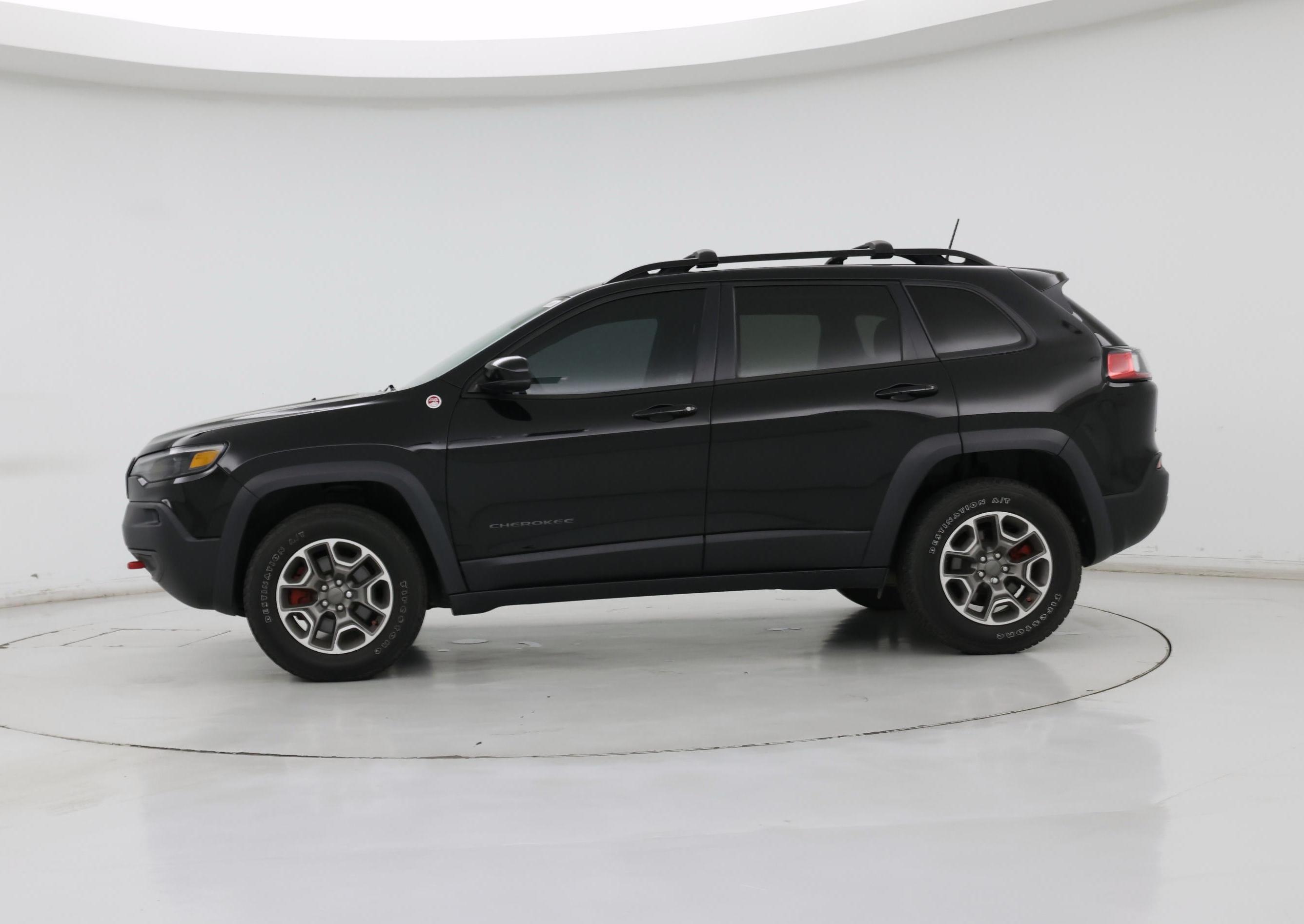 Thumbnail: 2022 Jeep Cherokee - 3