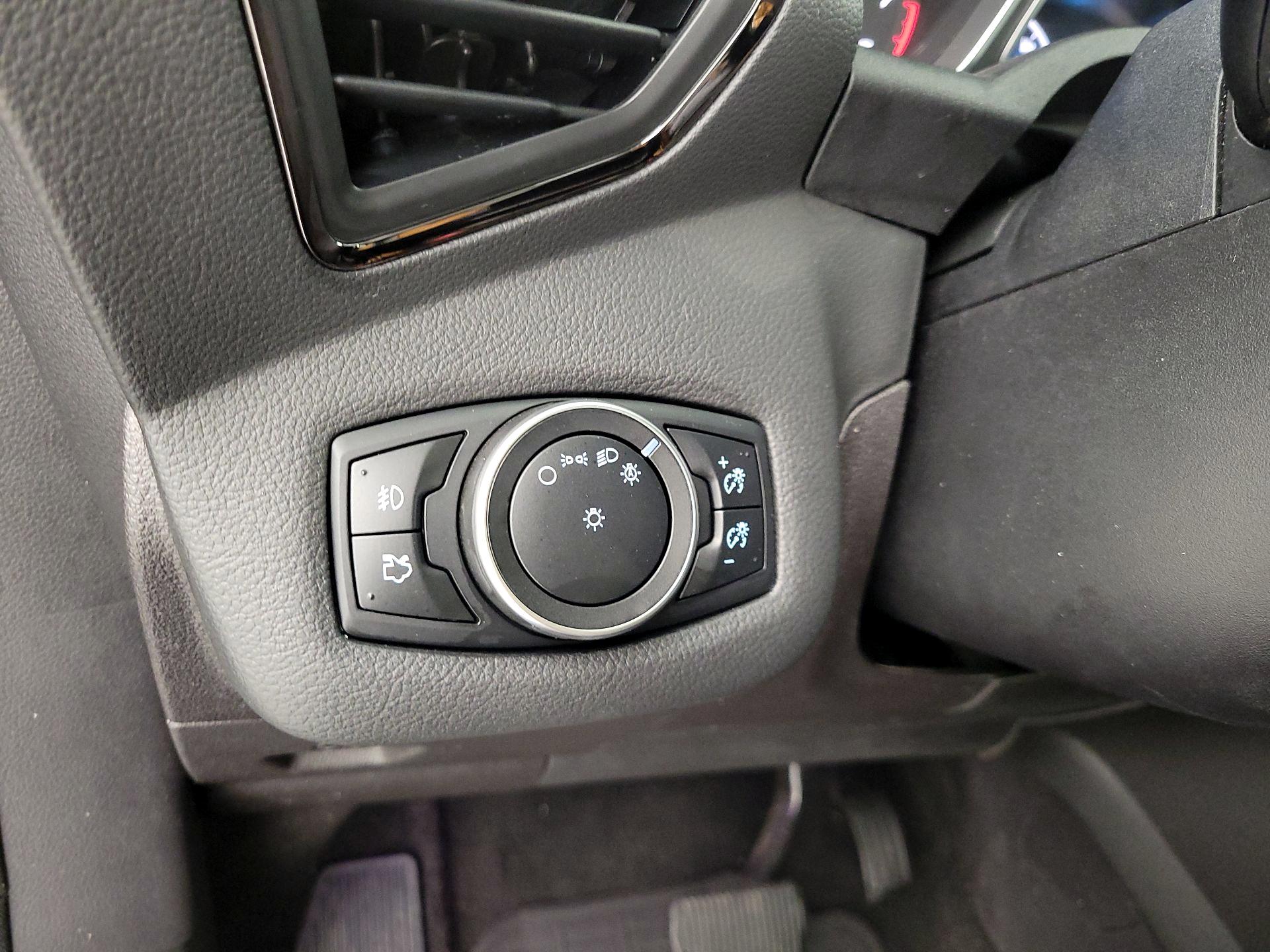 Thumbnail: 2016 Ford Escape - 13