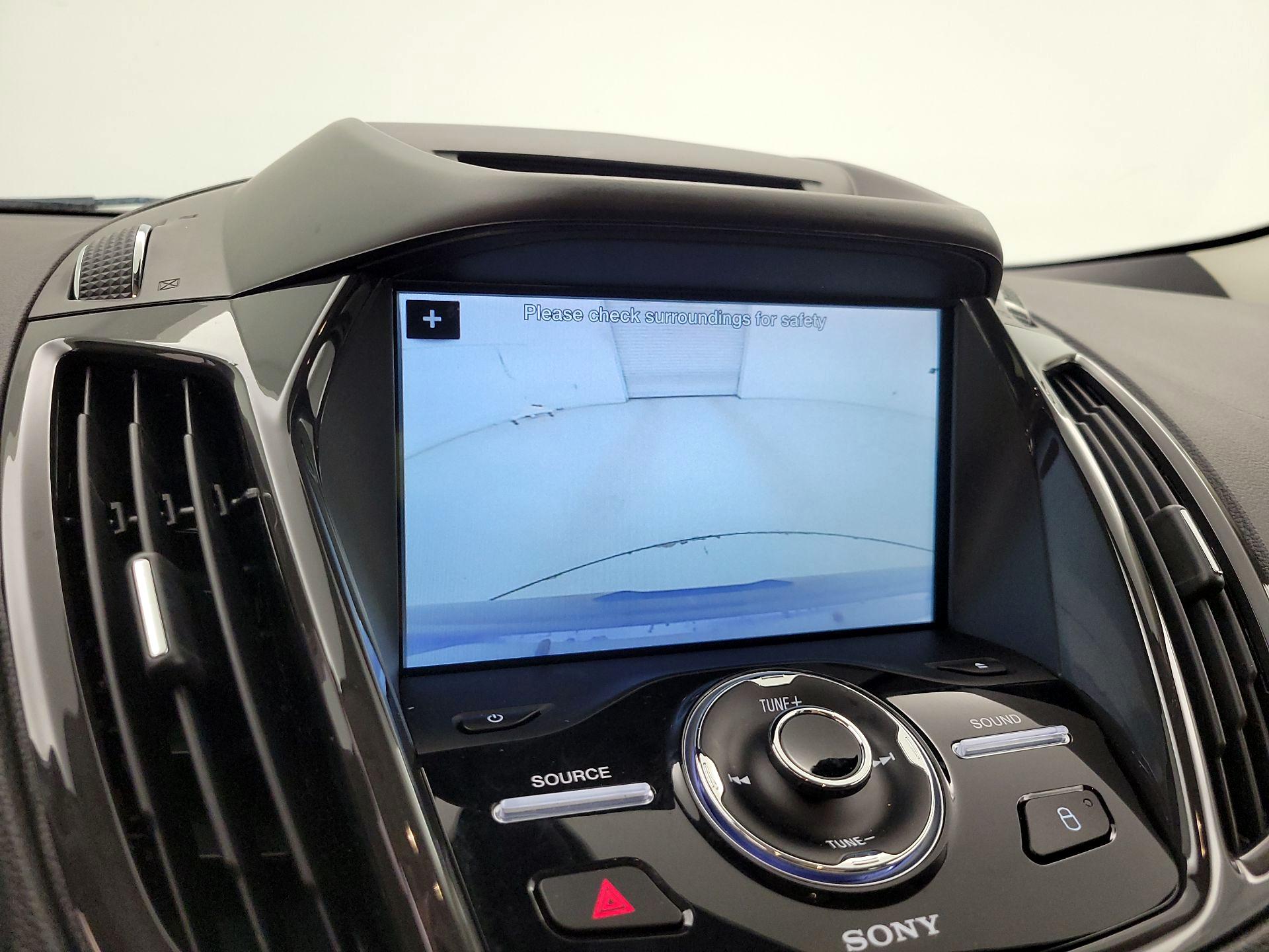 Thumbnail: 2016 Ford Escape - 15