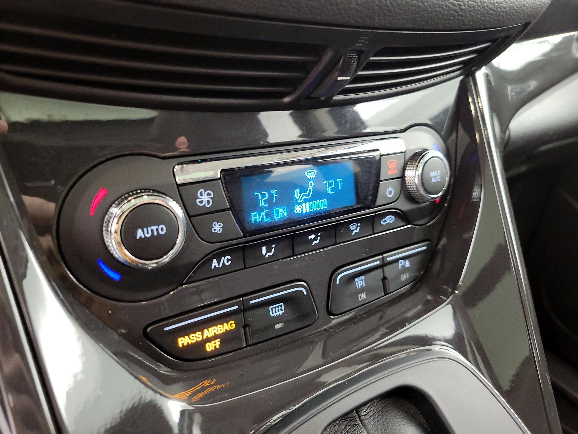 Thumbnail: 2016 Ford Escape - 17