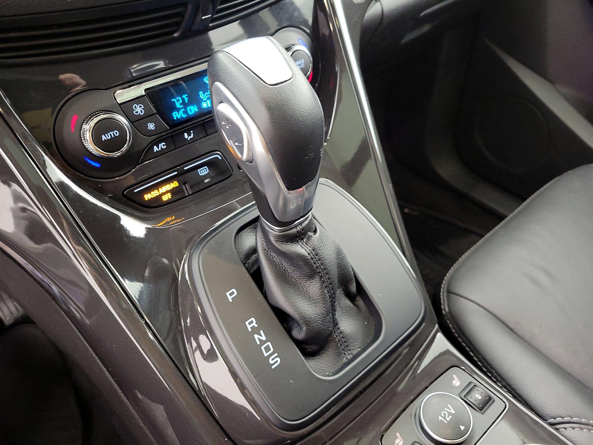 Thumbnail: 2016 Ford Escape - 18