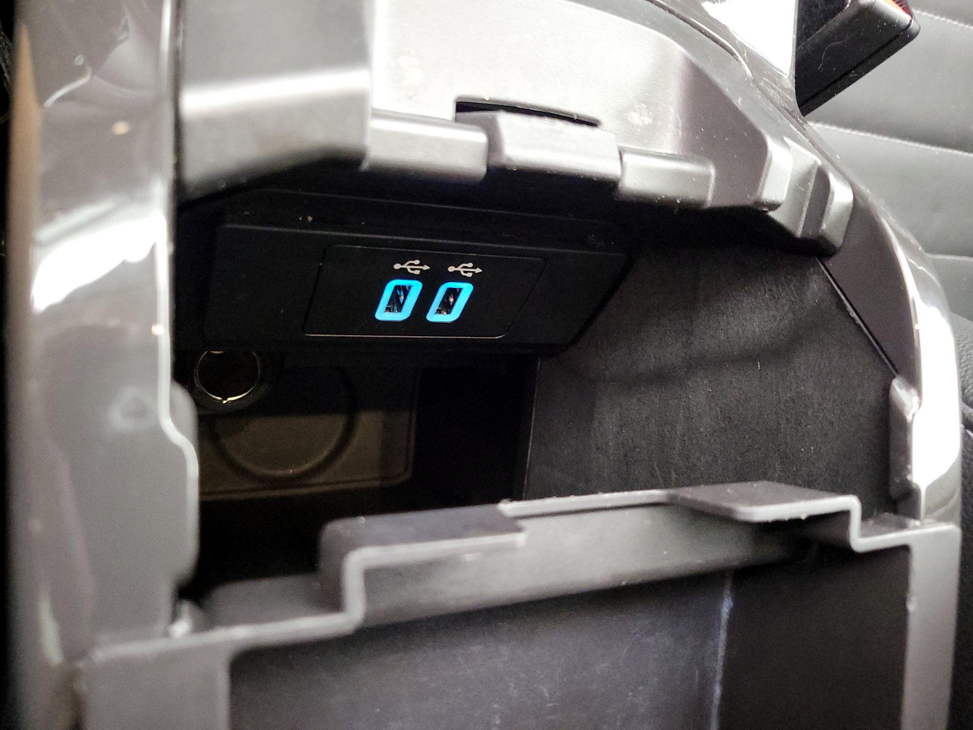 Thumbnail: 2016 Ford Escape - 19