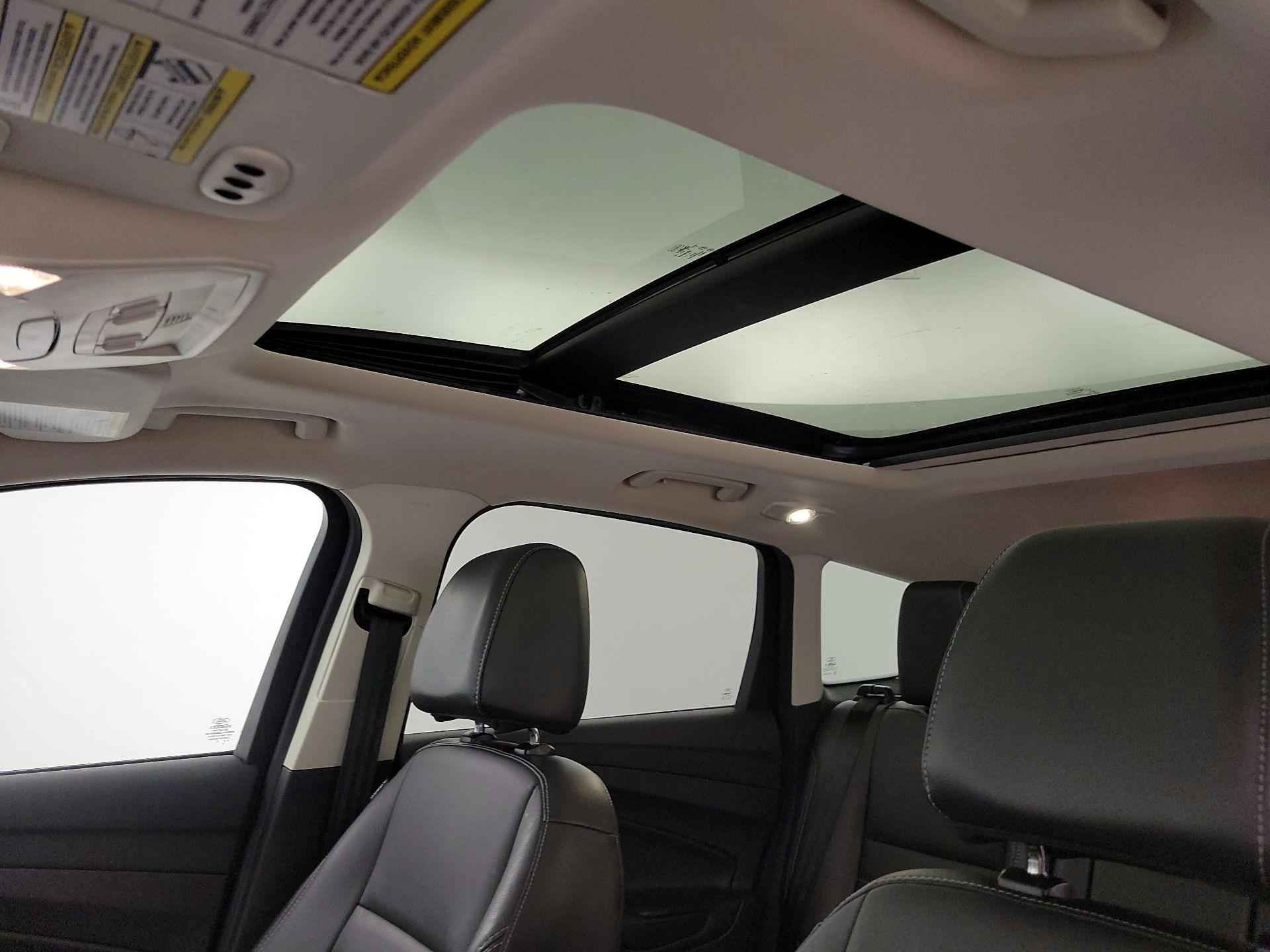 Thumbnail: 2016 Ford Escape - 20