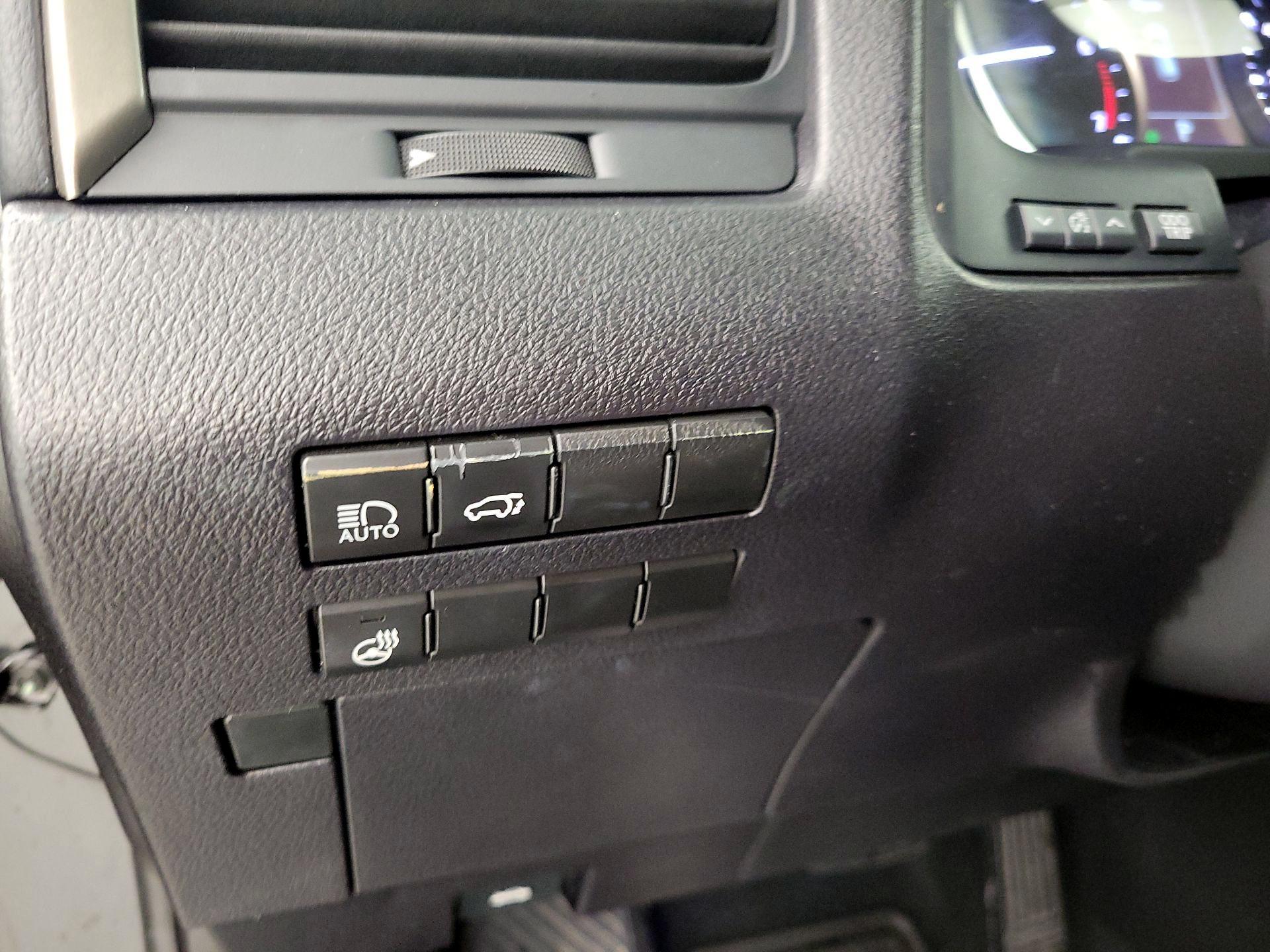 Thumbnail: 2017 Lexus RX - 13