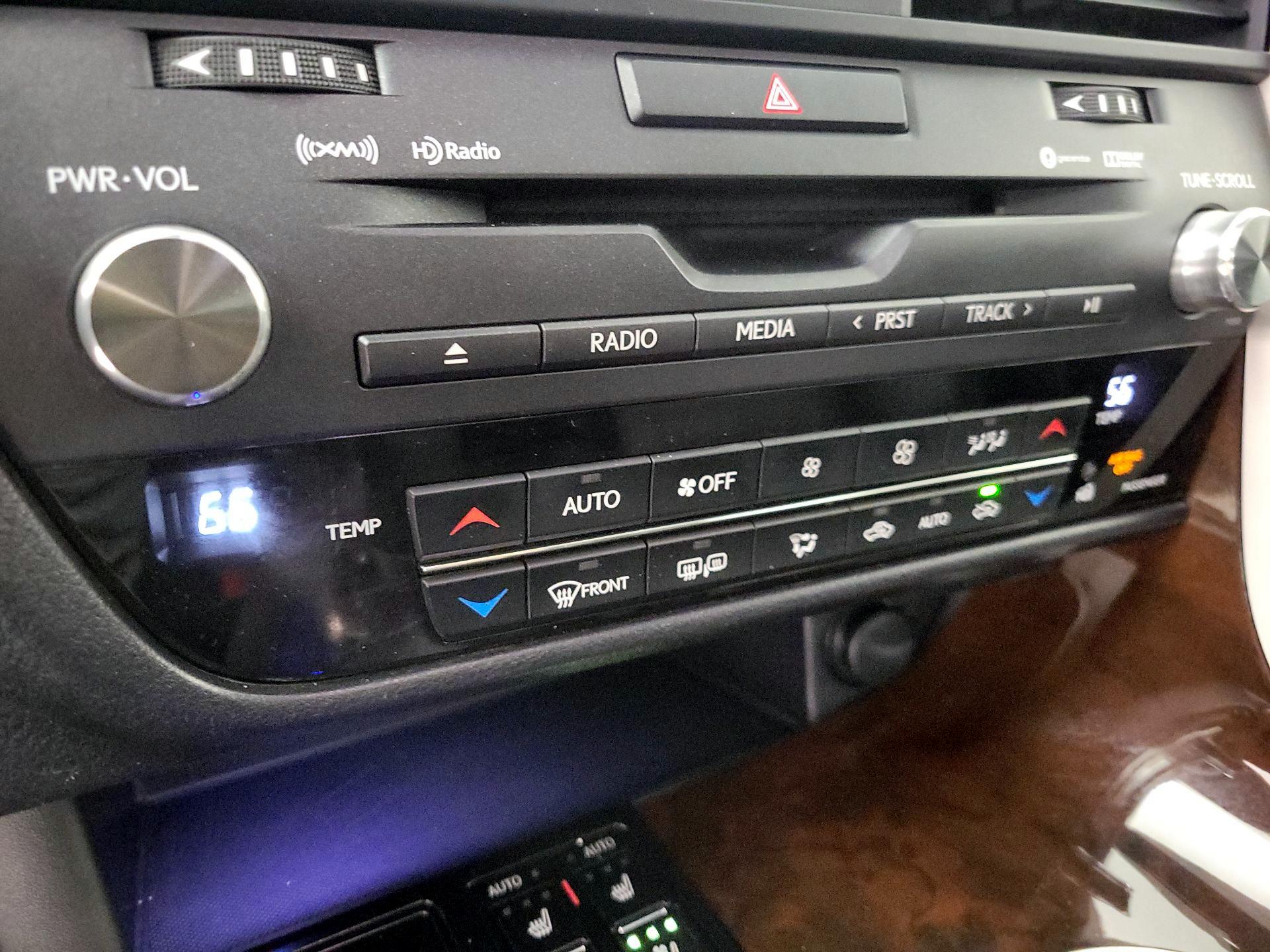 Thumbnail: 2017 Lexus RX - 17