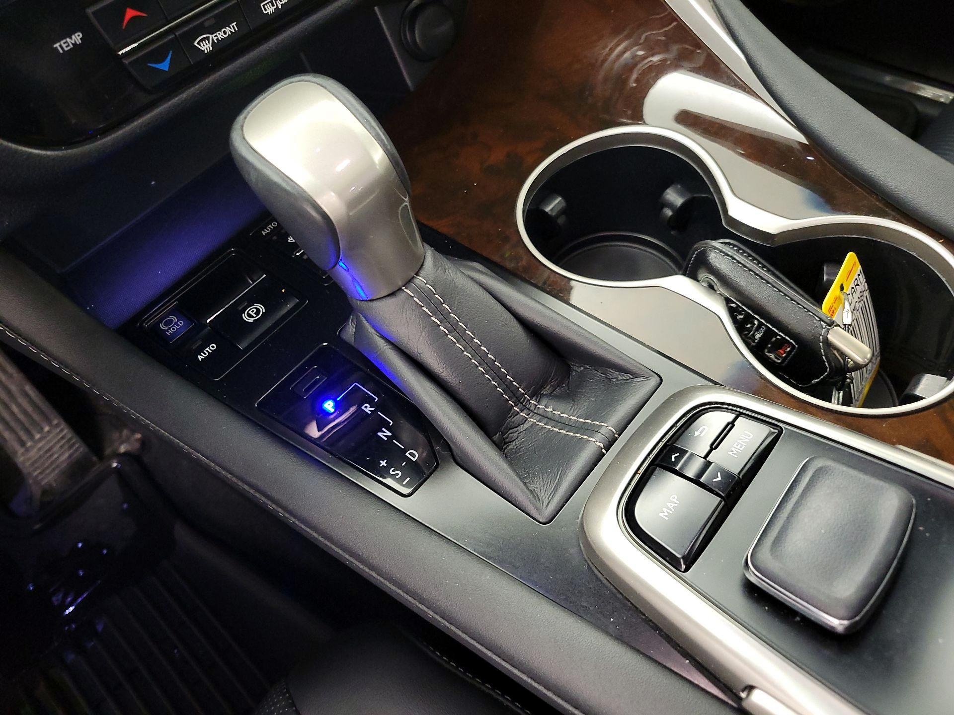 Thumbnail: 2017 Lexus RX - 18