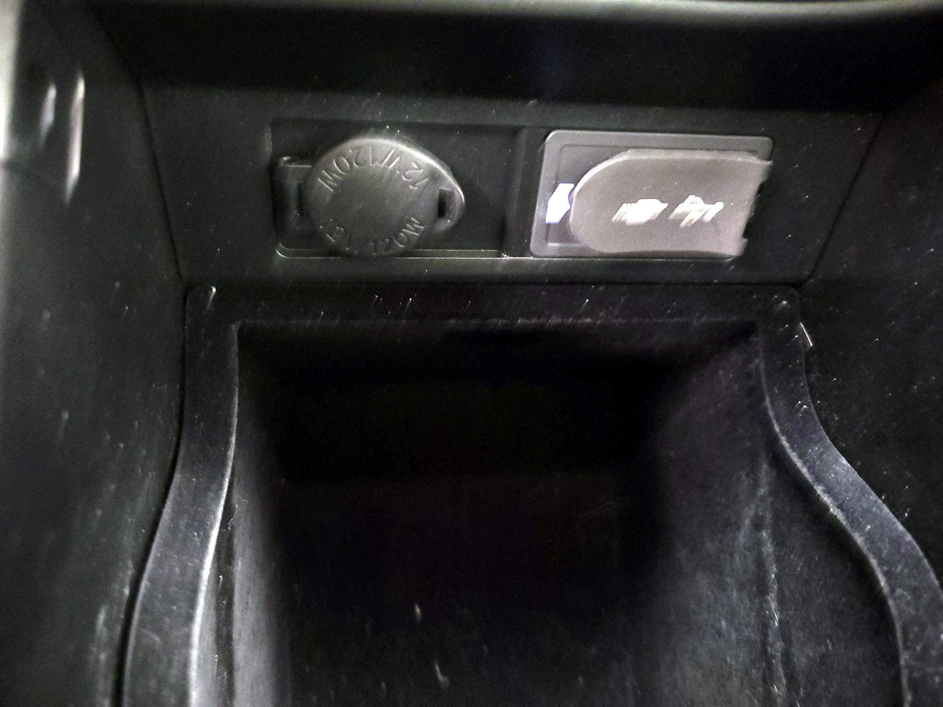 Thumbnail: 2017 Lexus RX - 19