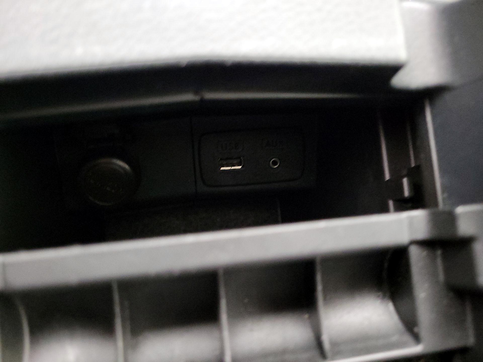 Thumbnail: 2015 Subaru Forester - 18