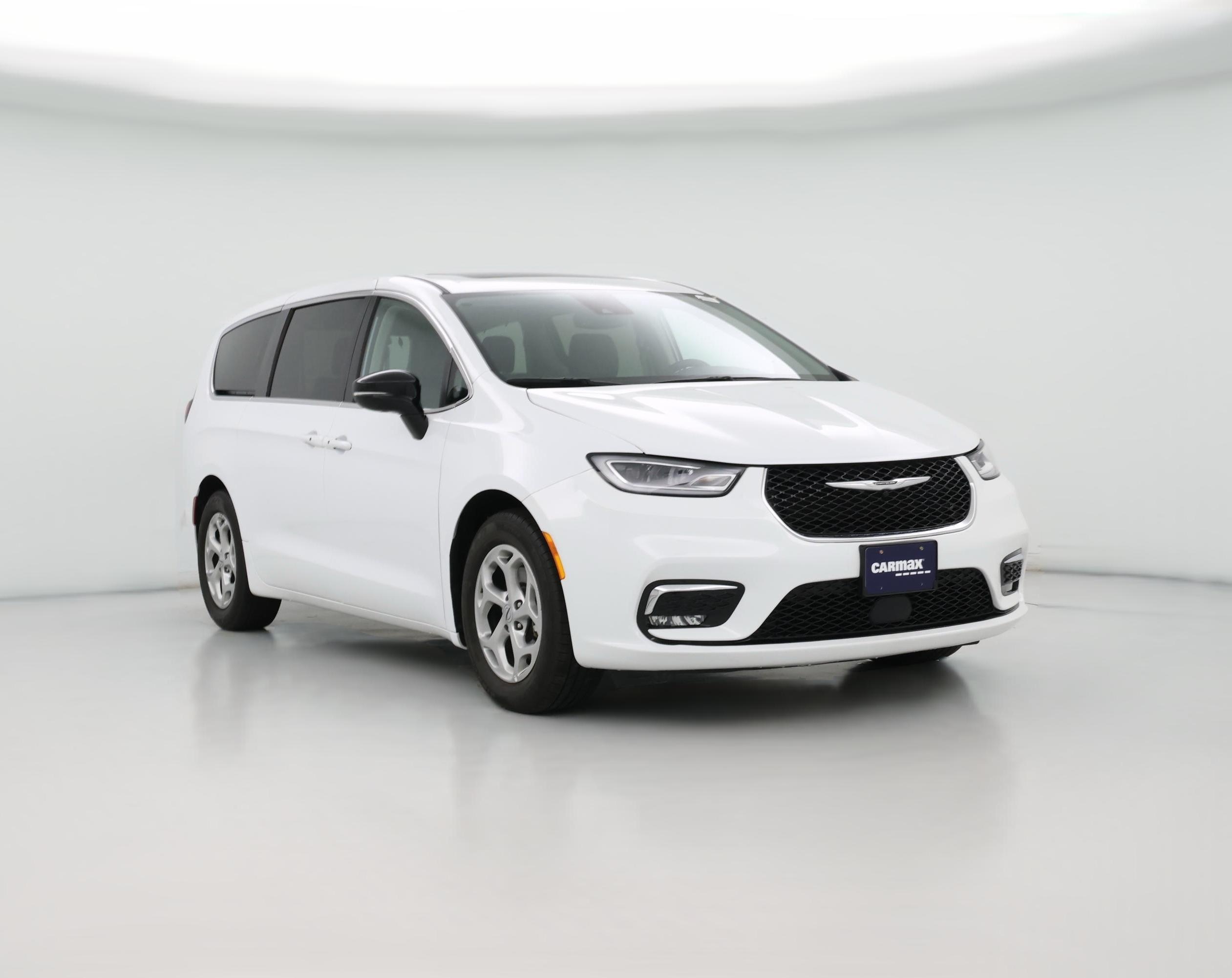 Thumbnail: 2024 Chrysler Pacifica - 1