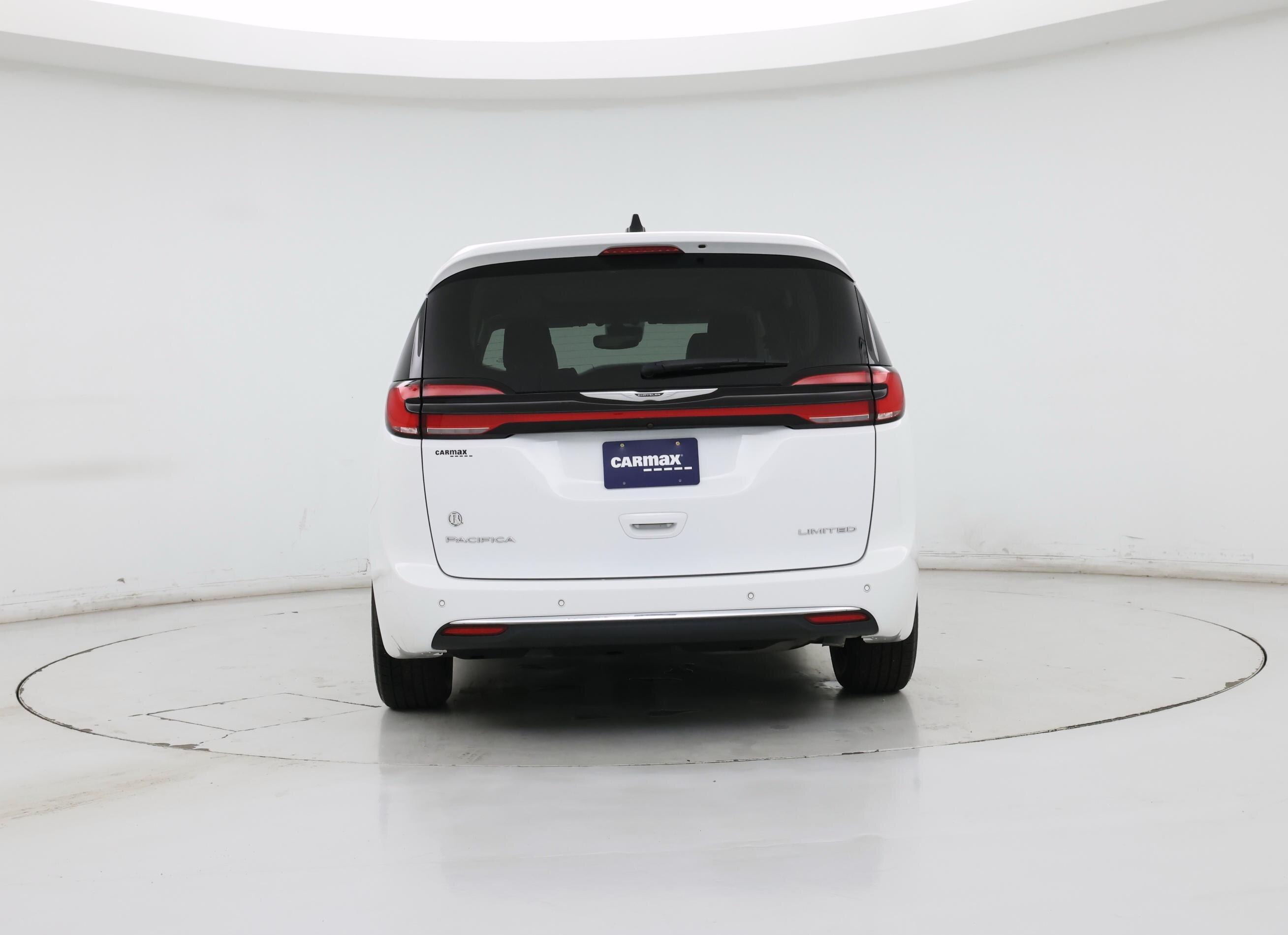 Thumbnail: 2024 Chrysler Pacifica - 6