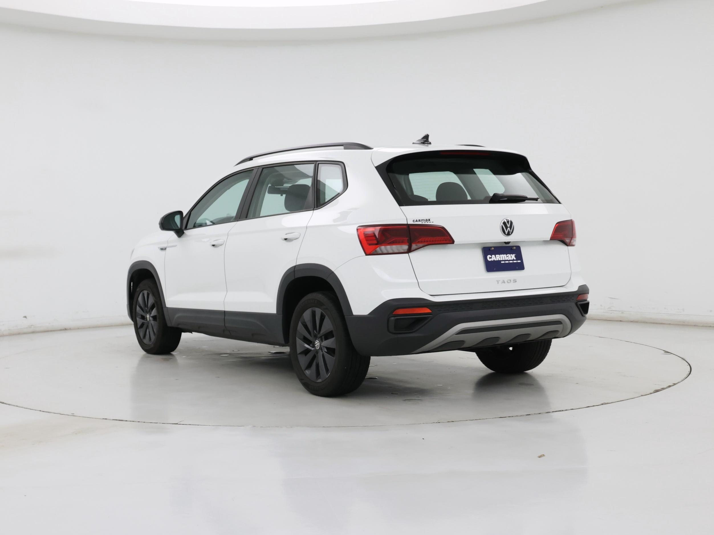 Thumbnail: 2022 Volkswagen Taos - 2