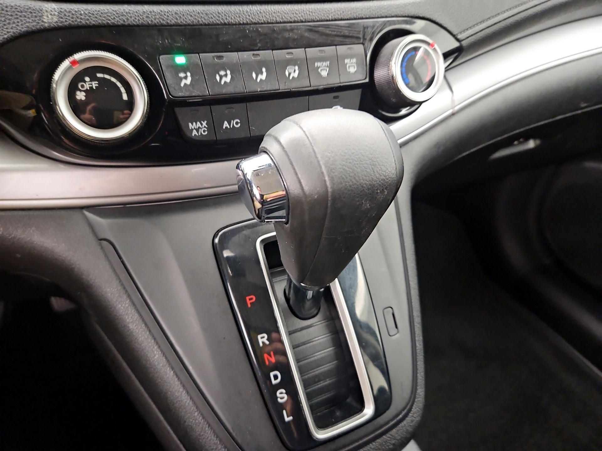 Thumbnail: 2015 Honda CR-V - 17