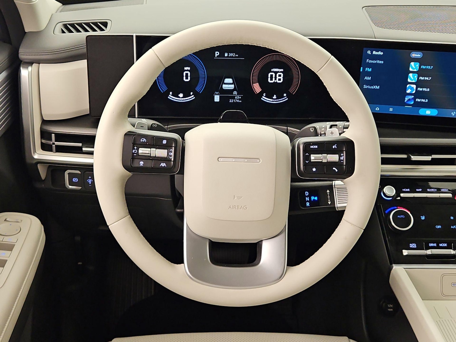 2025 Hyundai Santa Fe SEL - Photo 11
