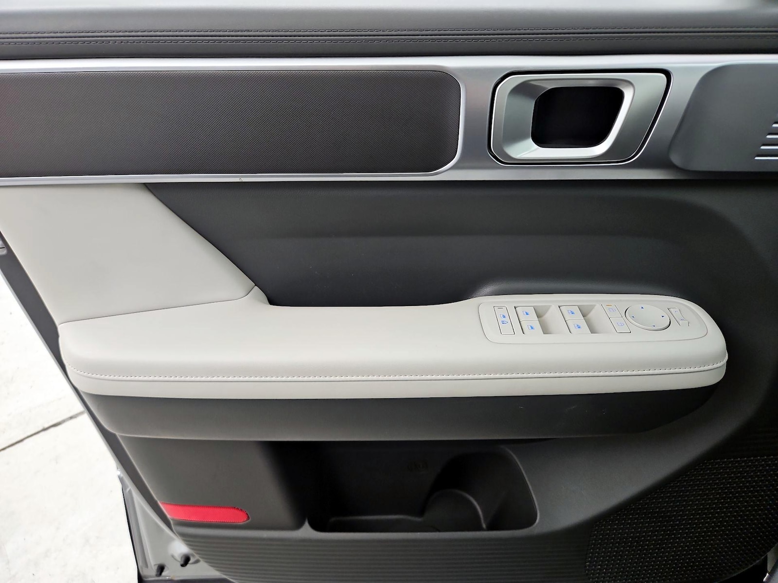 2025 Hyundai Santa Fe SEL - Photo 13