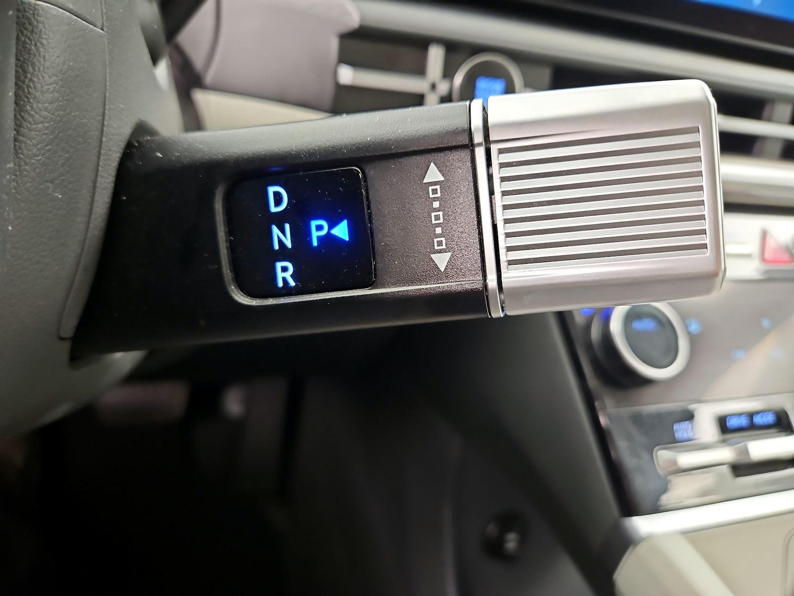 2025 Hyundai Santa Fe SEL - Photo 18