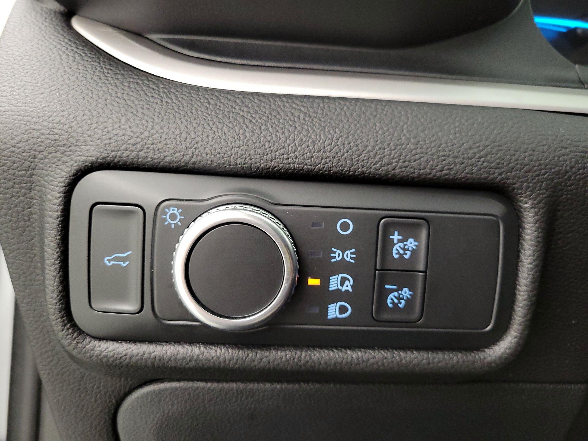 Thumbnail: 2022 Ford Explorer - 13