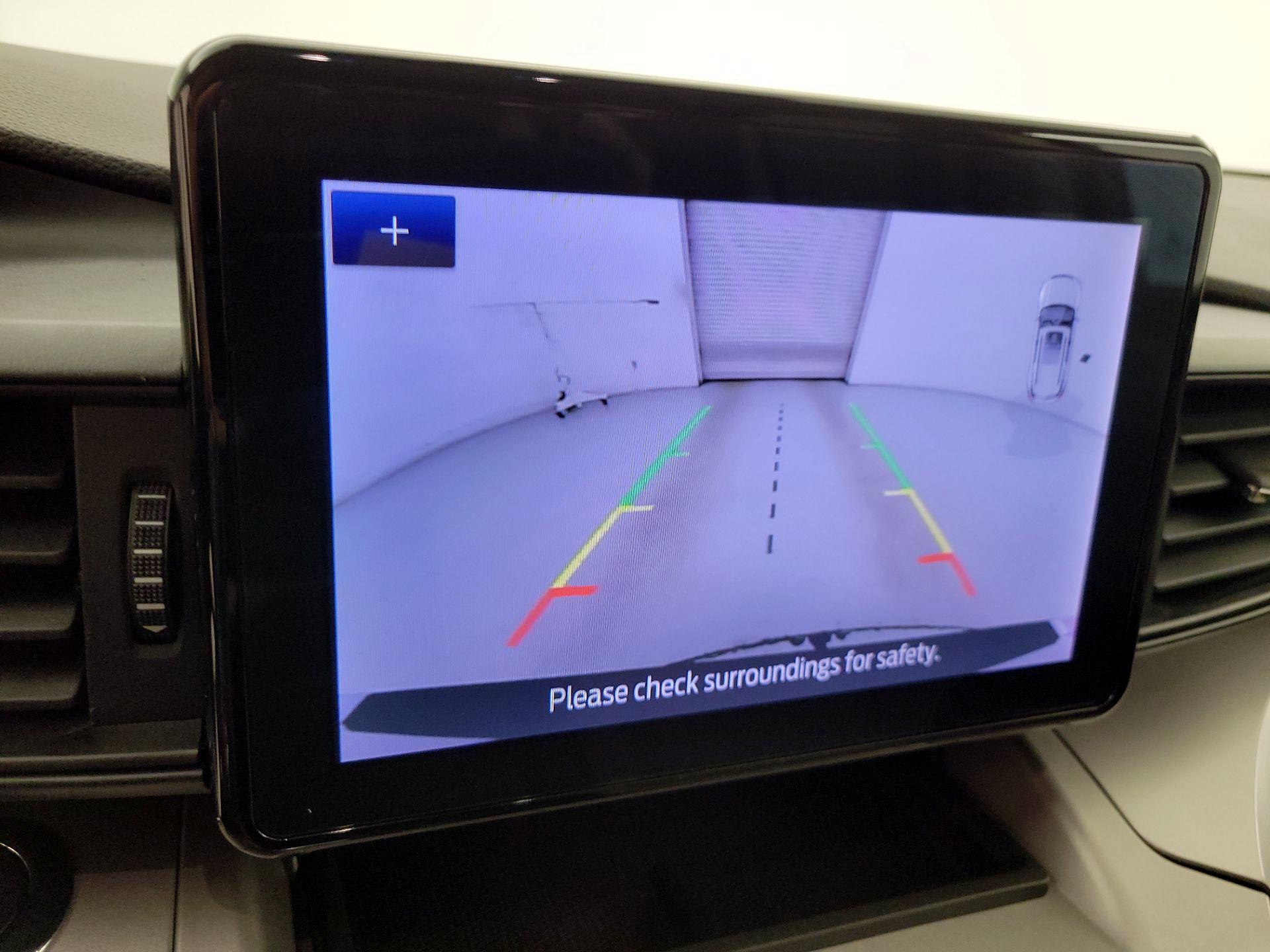 Thumbnail: 2022 Ford Explorer - 14