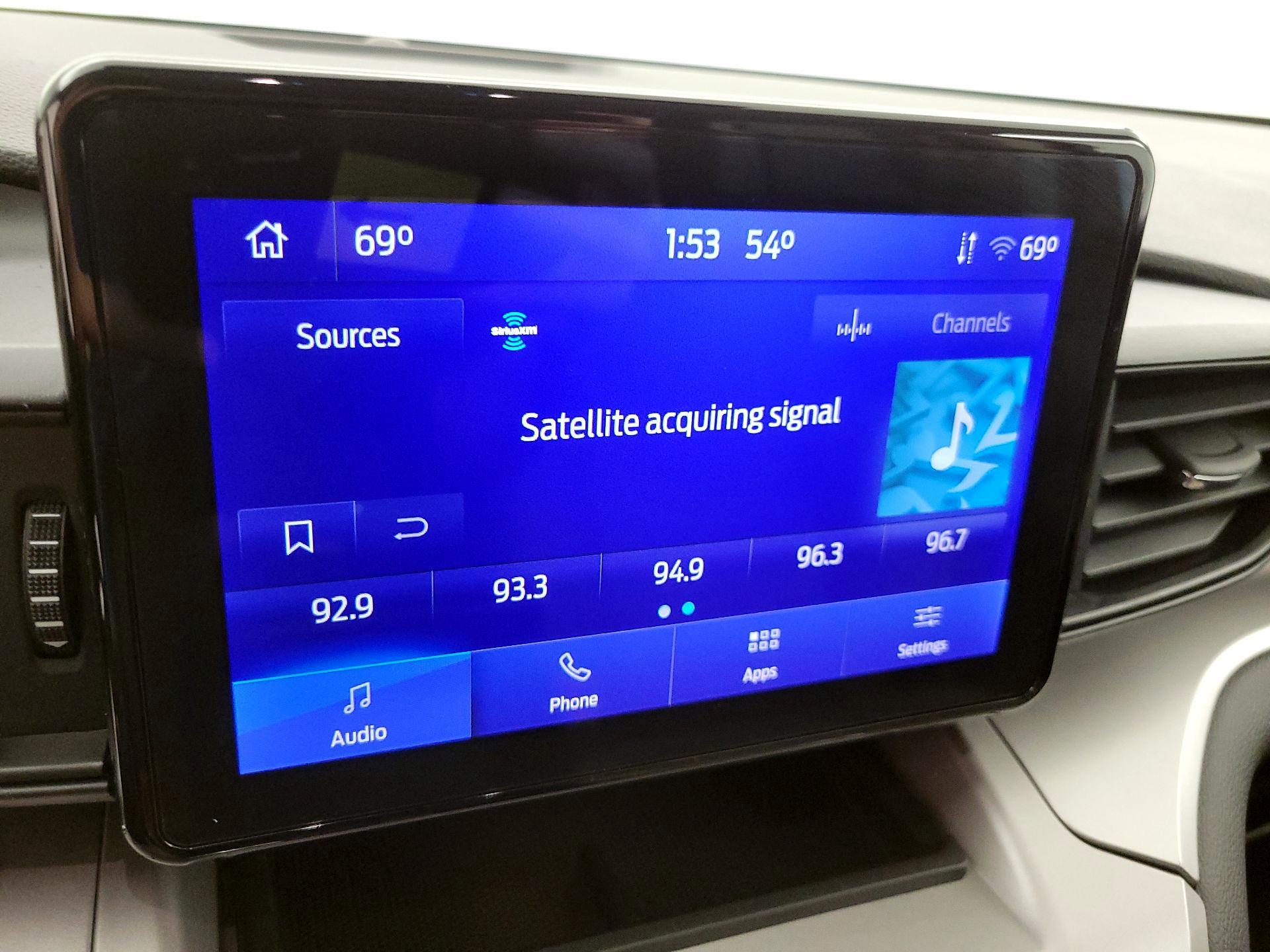 Thumbnail: 2022 Ford Explorer - 15