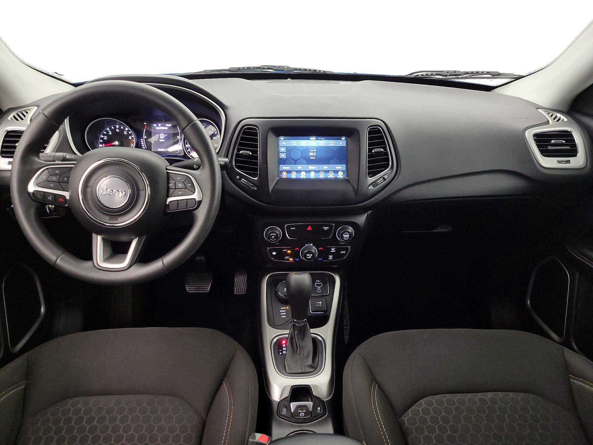 Thumbnail: 2021 Jeep Compass - 9