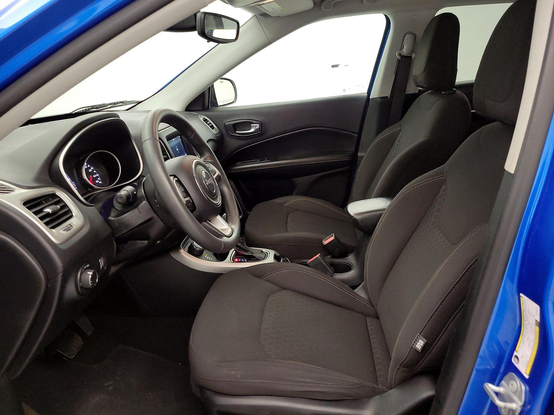 Thumbnail: 2021 Jeep Compass - 11