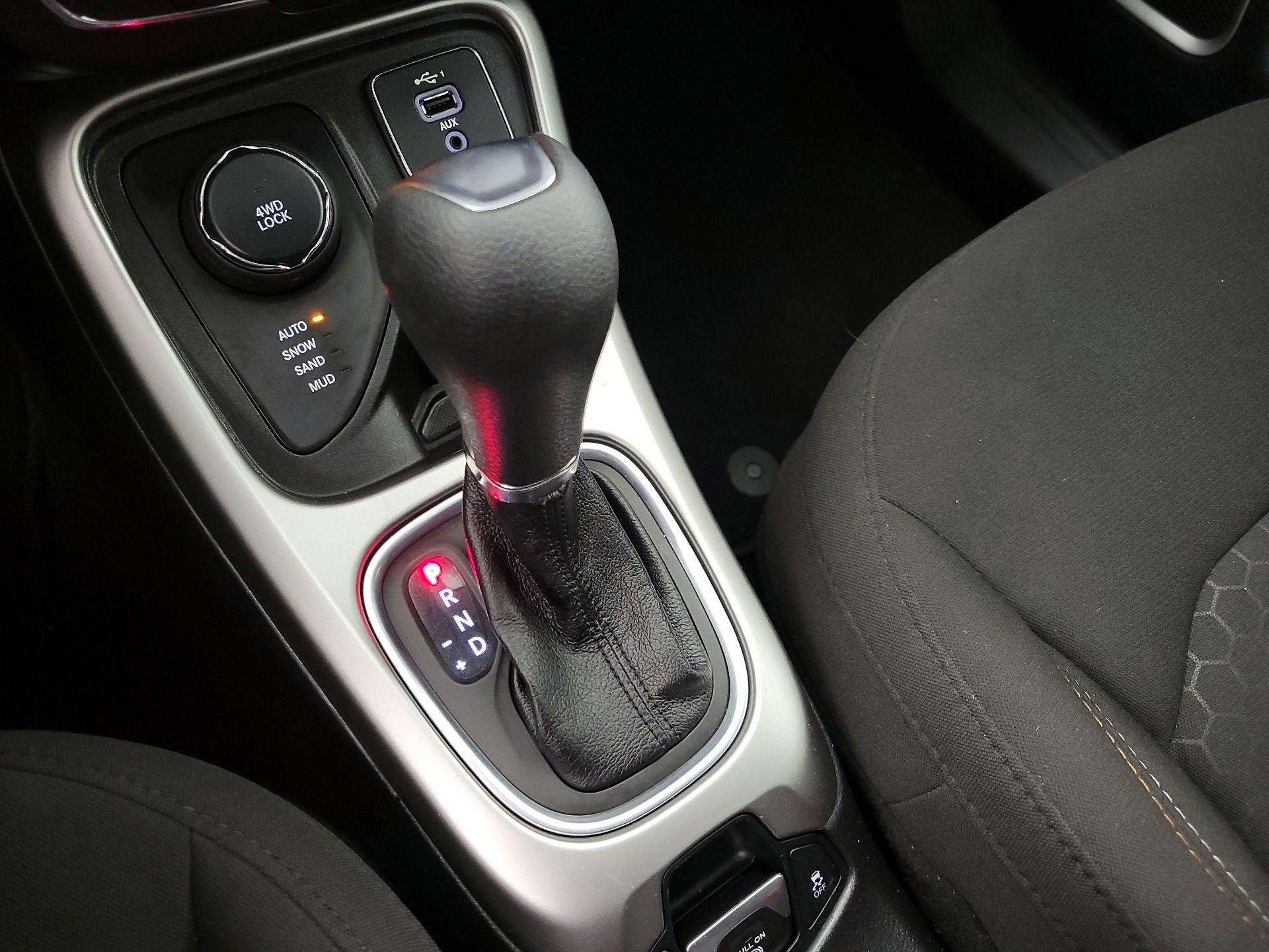 Thumbnail: 2021 Jeep Compass - 17