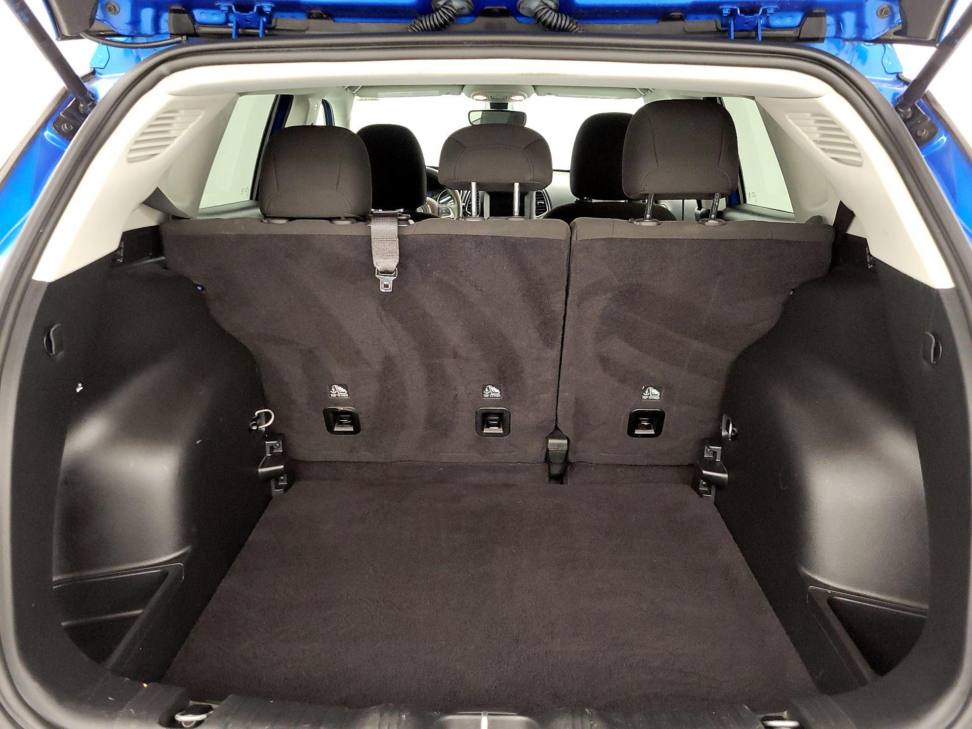 Thumbnail: 2021 Jeep Compass - 20