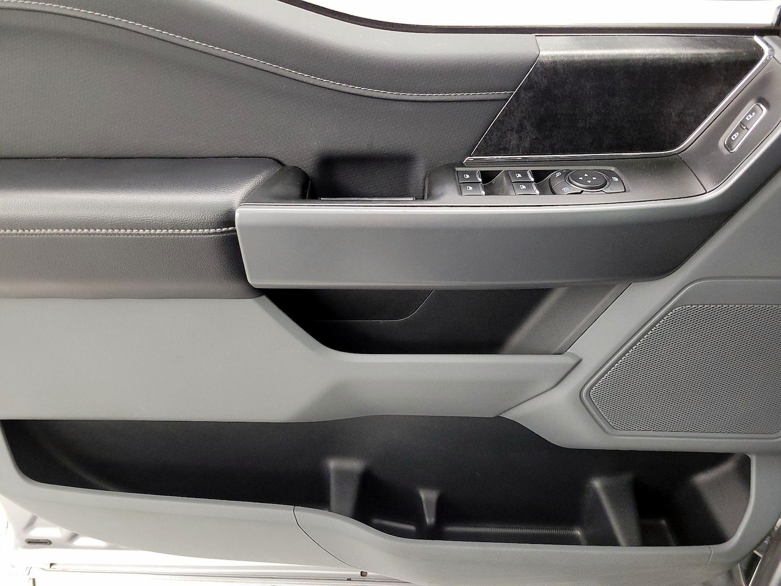 2021 Ford F-150 XLT - Photo 13