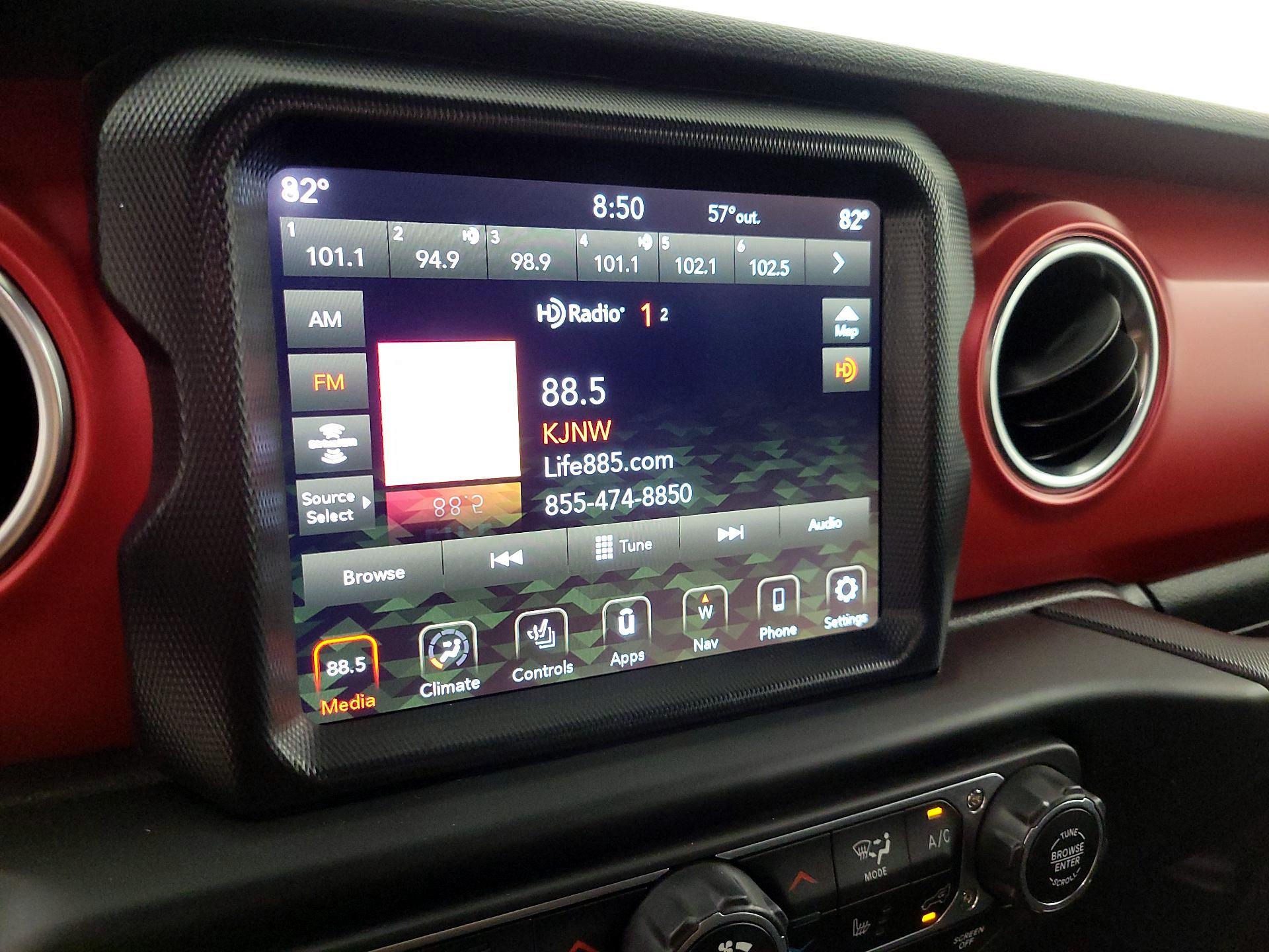 Thumbnail: 2022 Jeep Wrangler - 16