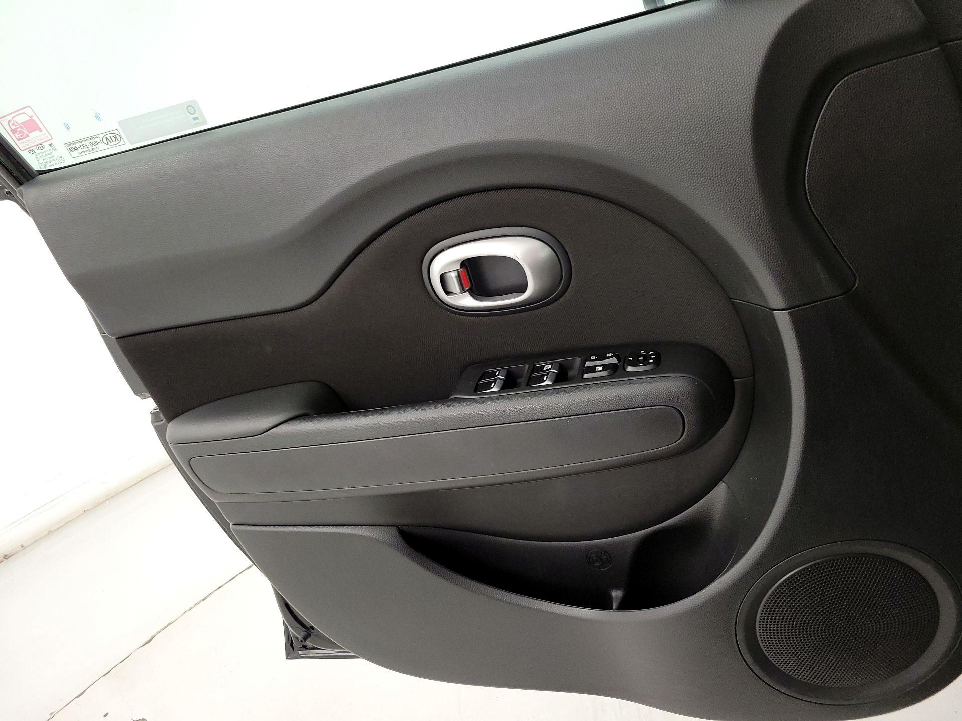 Thumbnail: 2019 Kia Soul - 12