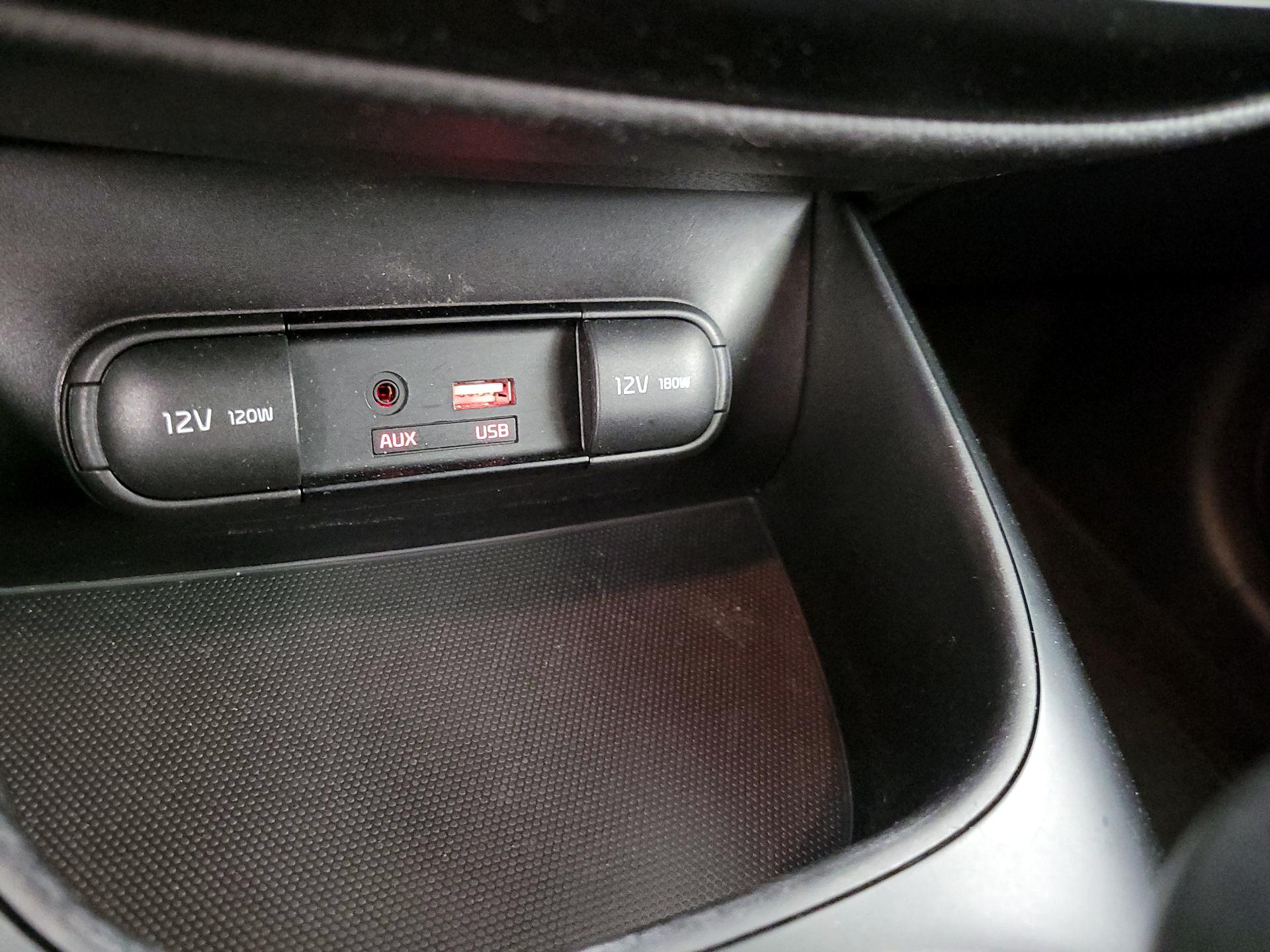 Thumbnail: 2019 Kia Soul - 18