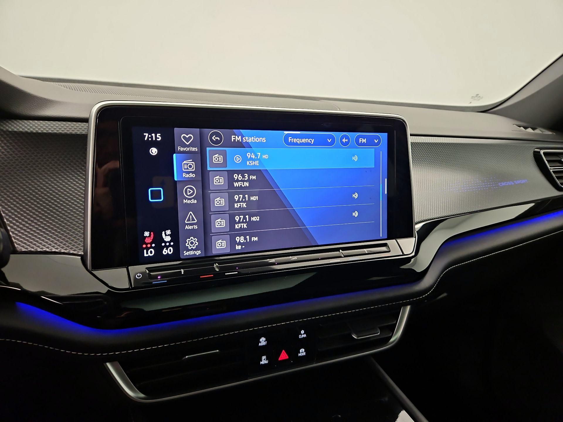 Thumbnail: 2024 Volkswagen Atlas - 16