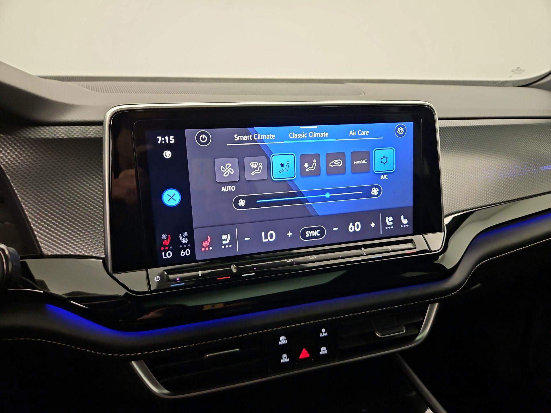 Thumbnail: 2024 Volkswagen Atlas - 17