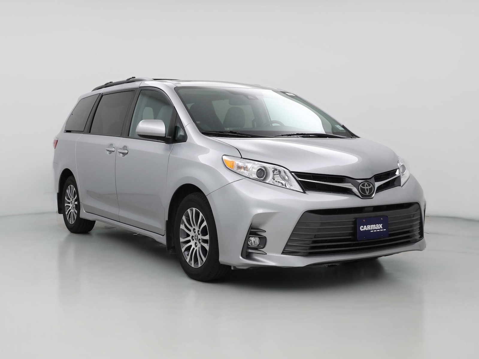 2020 Toyota Sienna XLE