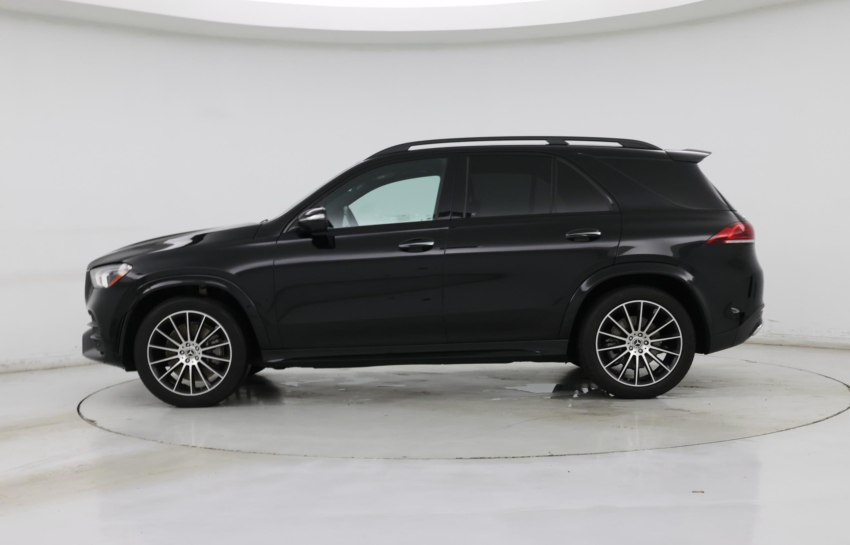Thumbnail: 2023 Mercedes-Benz GLE - 3