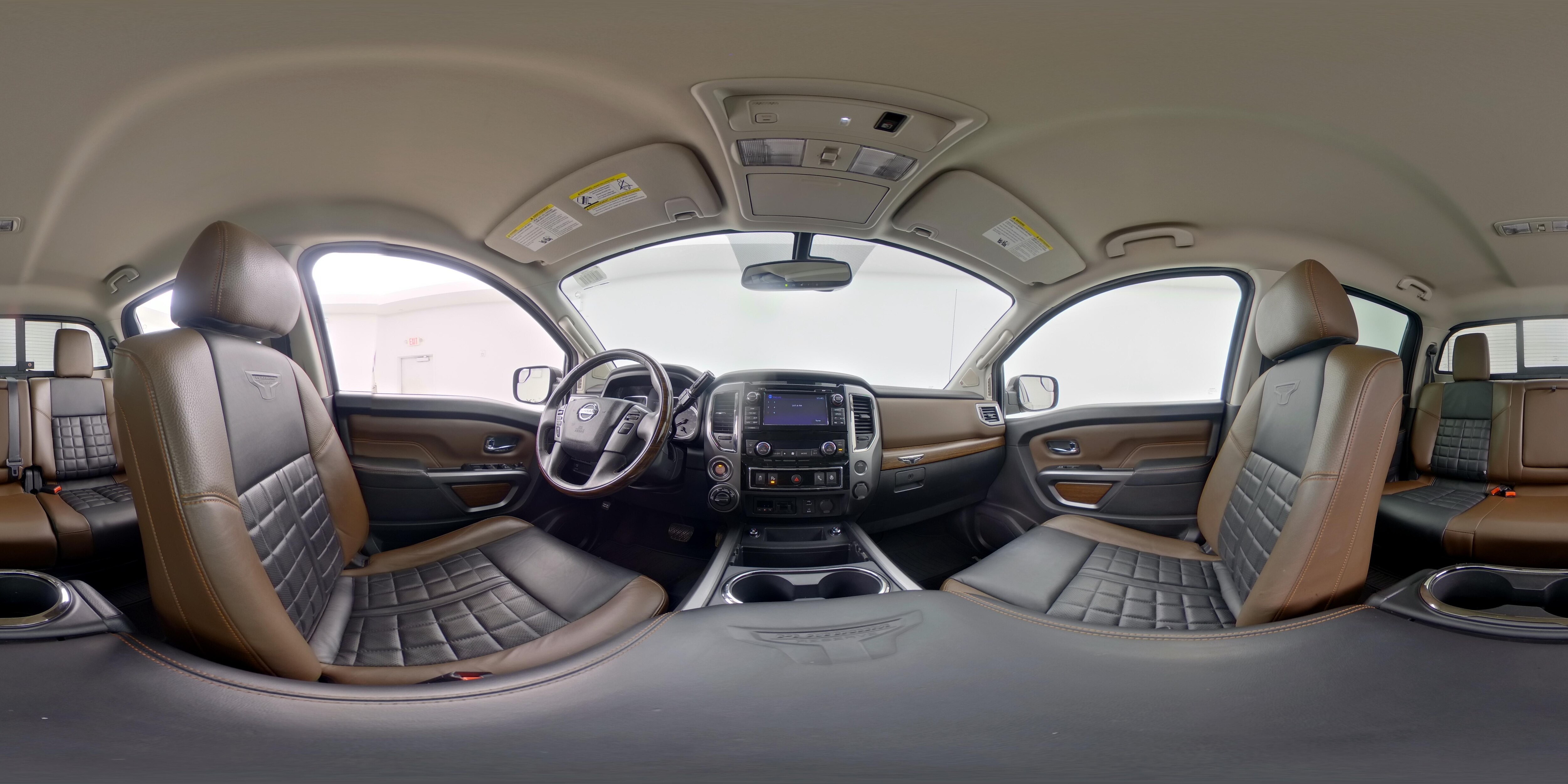 2017 Nissan Titan Platinum Reserve - Photo 26
