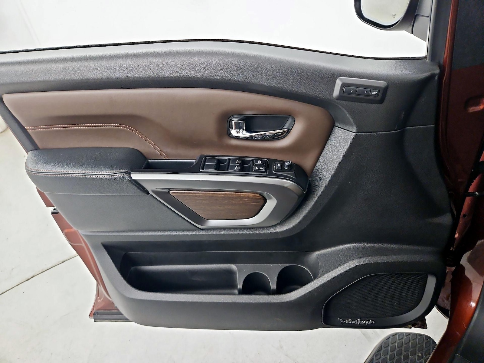 2017 Nissan Titan Platinum Reserve - Photo 13