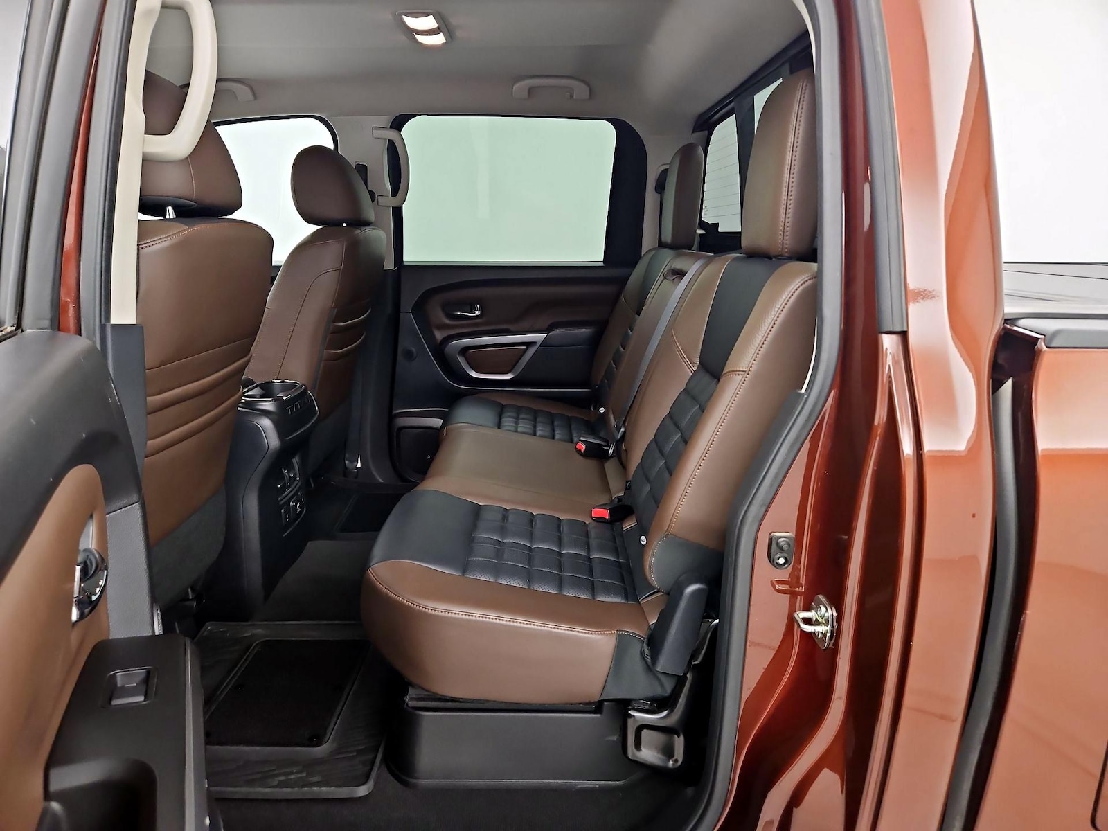 2017 Nissan Titan Platinum Reserve - Photo 21