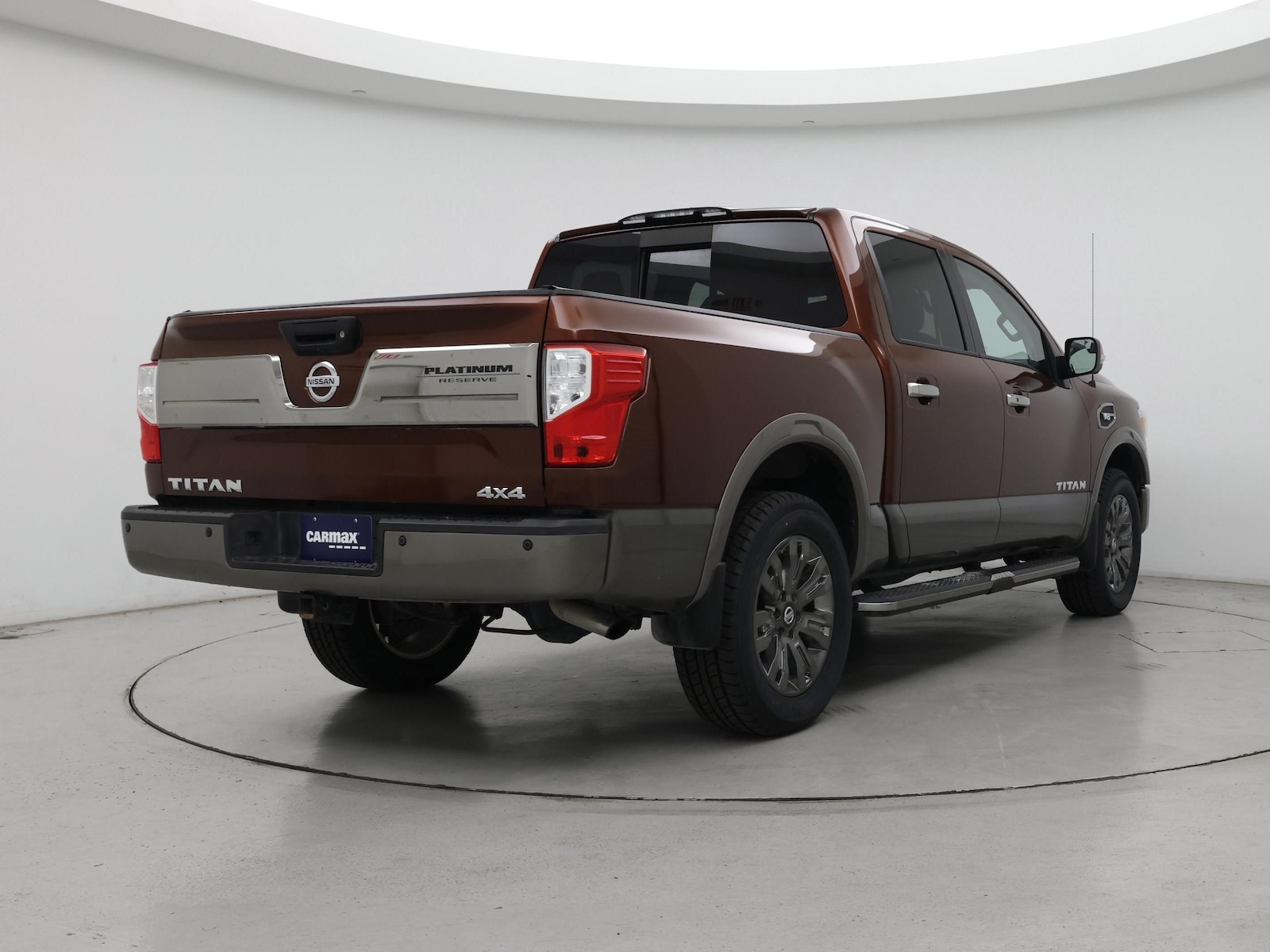 2017 Nissan Titan Platinum Reserve - Photo 9