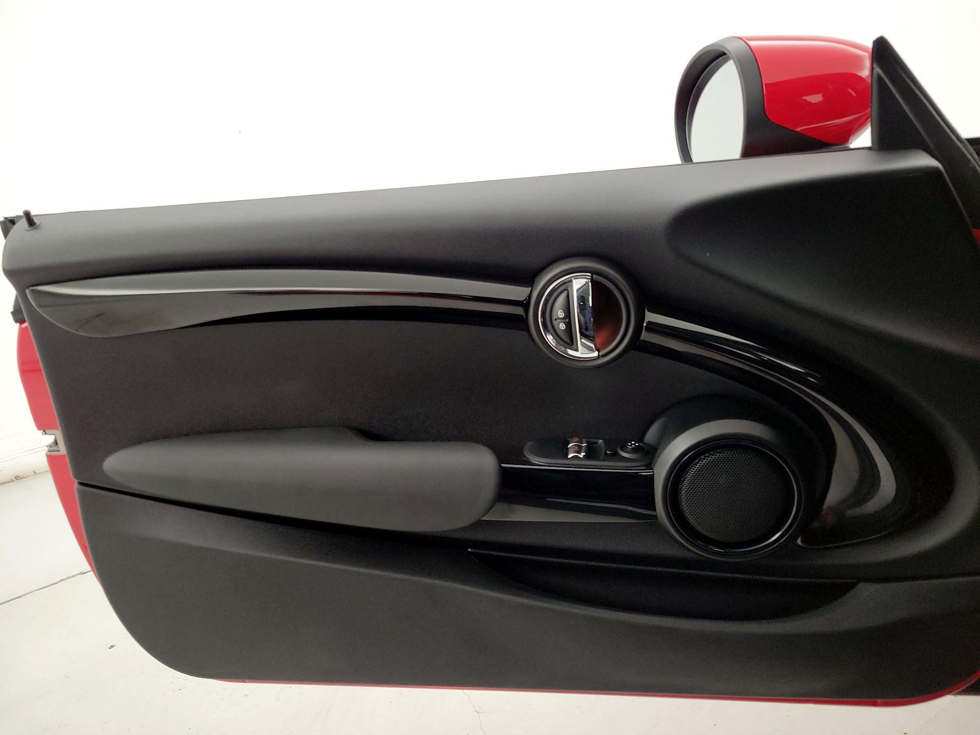 Thumbnail: 2020 MINI Cooper Hardtop - 12